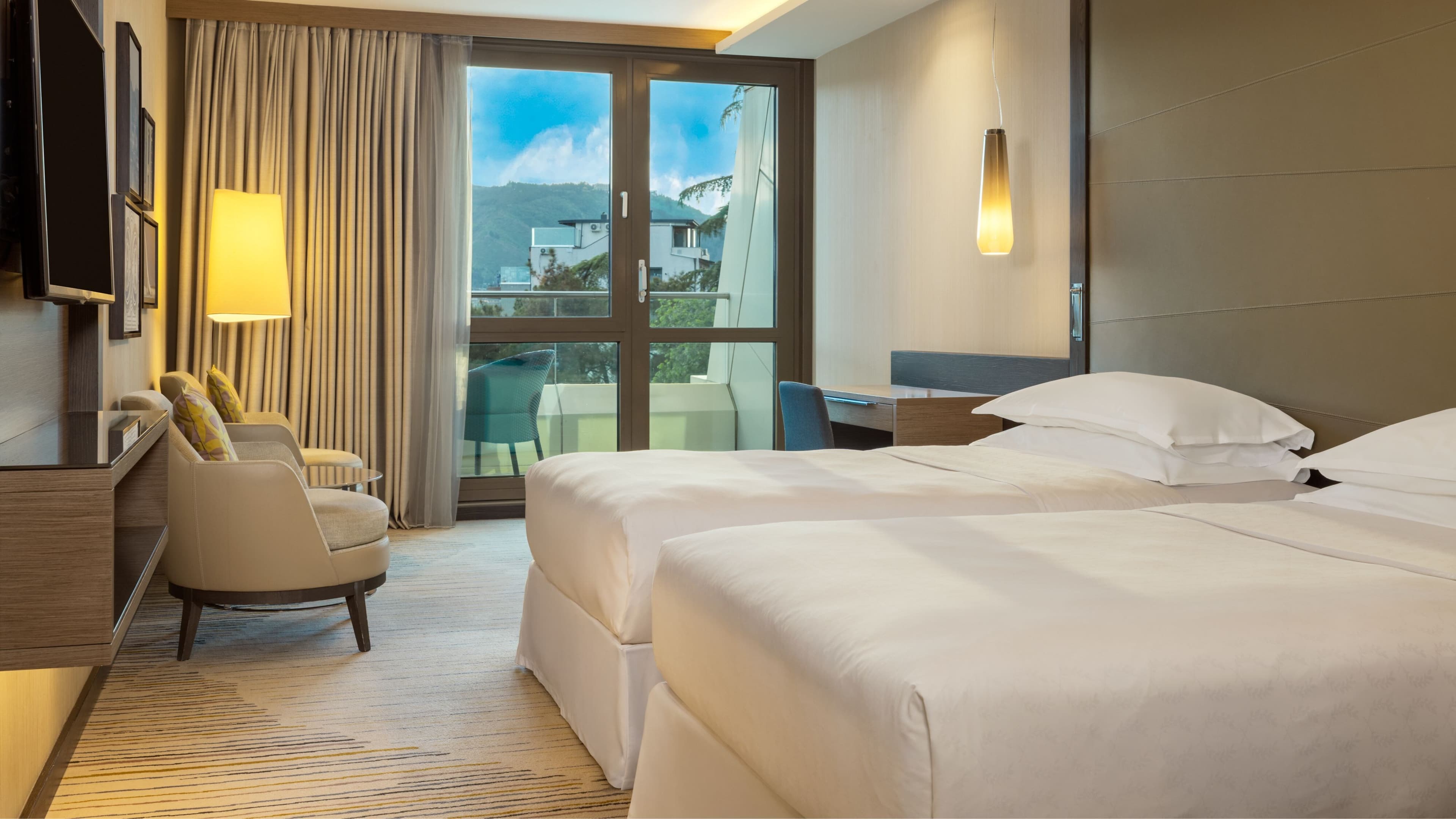 Sheraton Grand Tbilisi Metechi Palace — 15