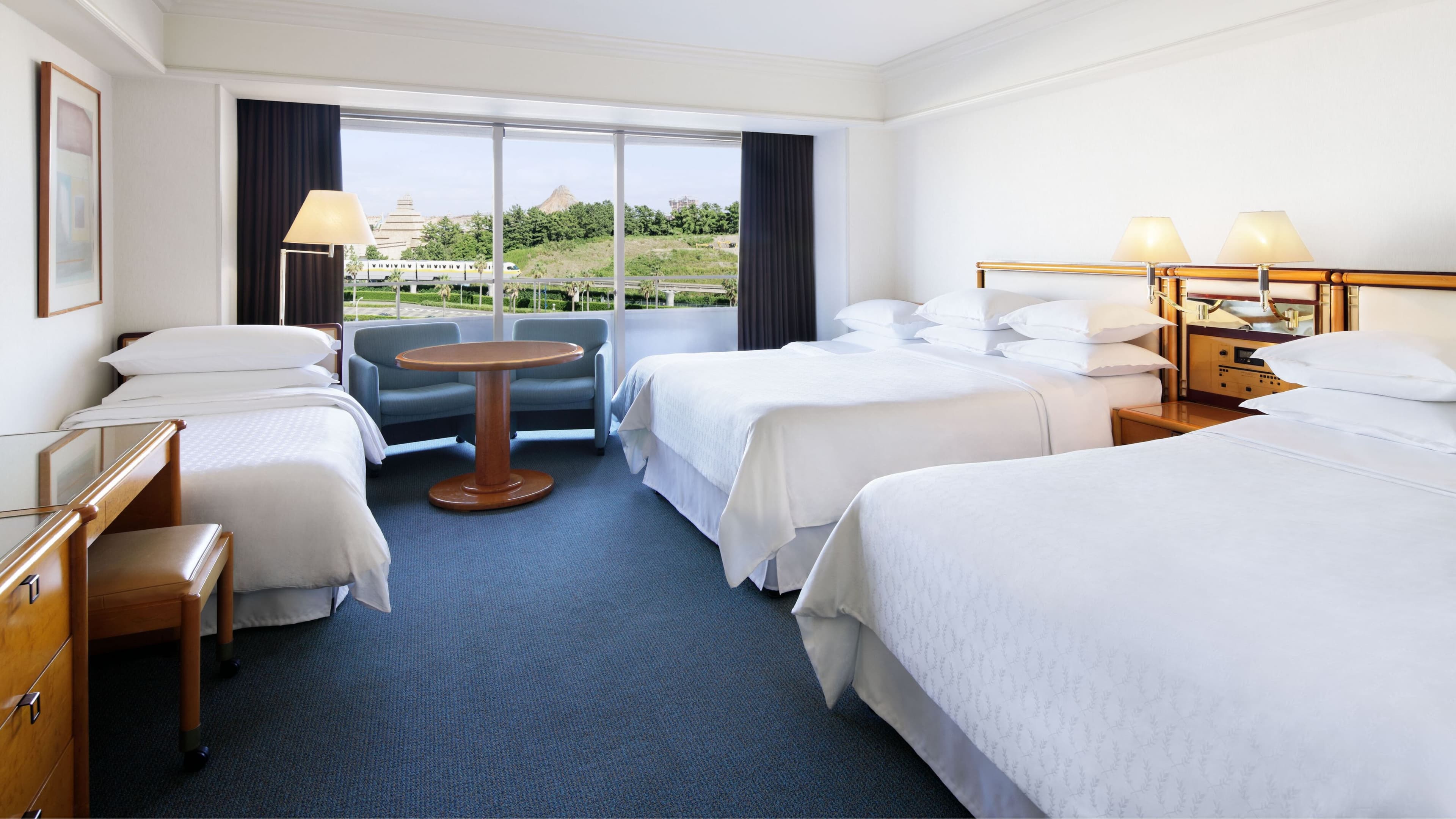 Standard 4 Beds - Image 3
