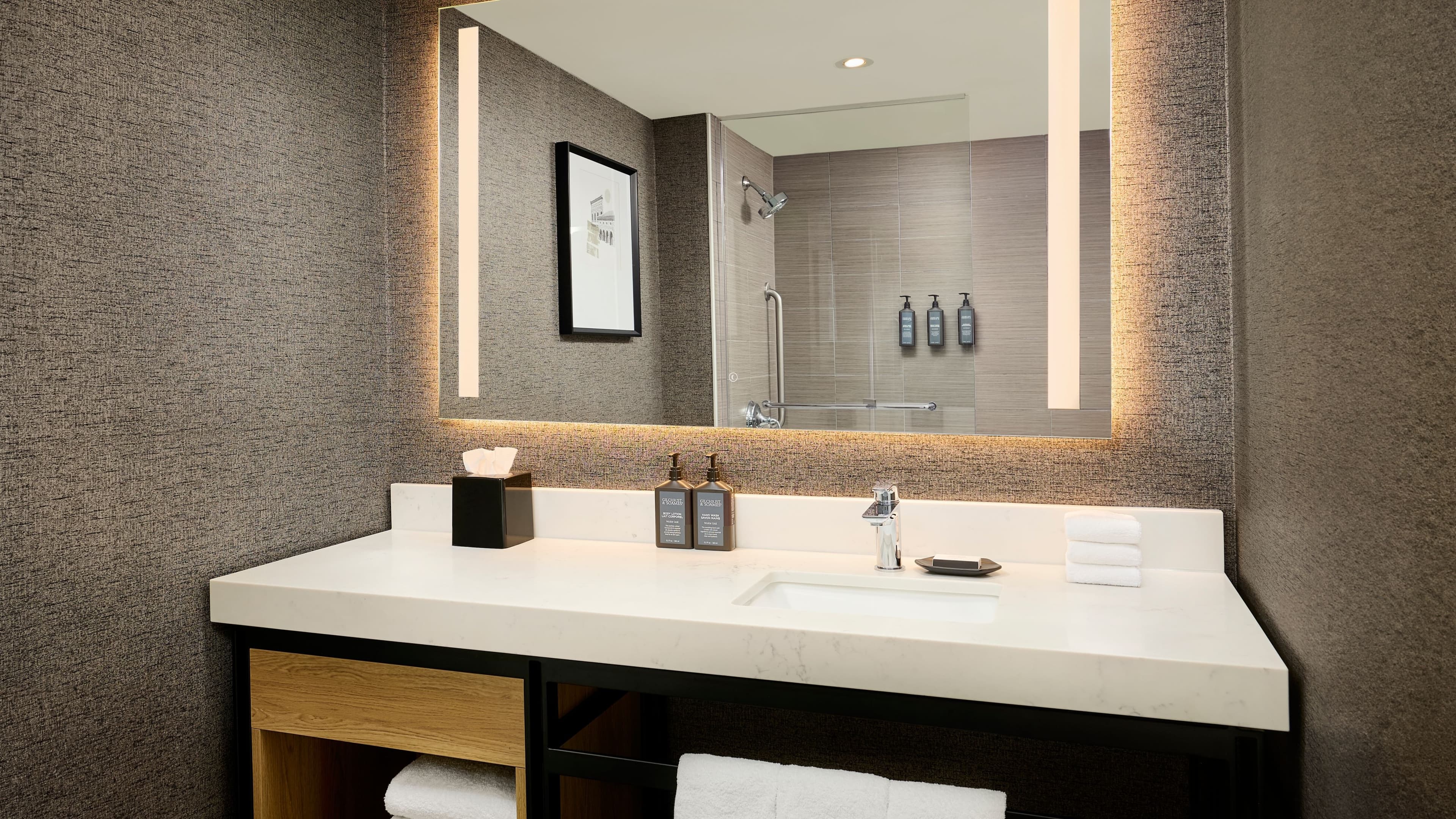 Sheraton Hamilton Hotel — 6