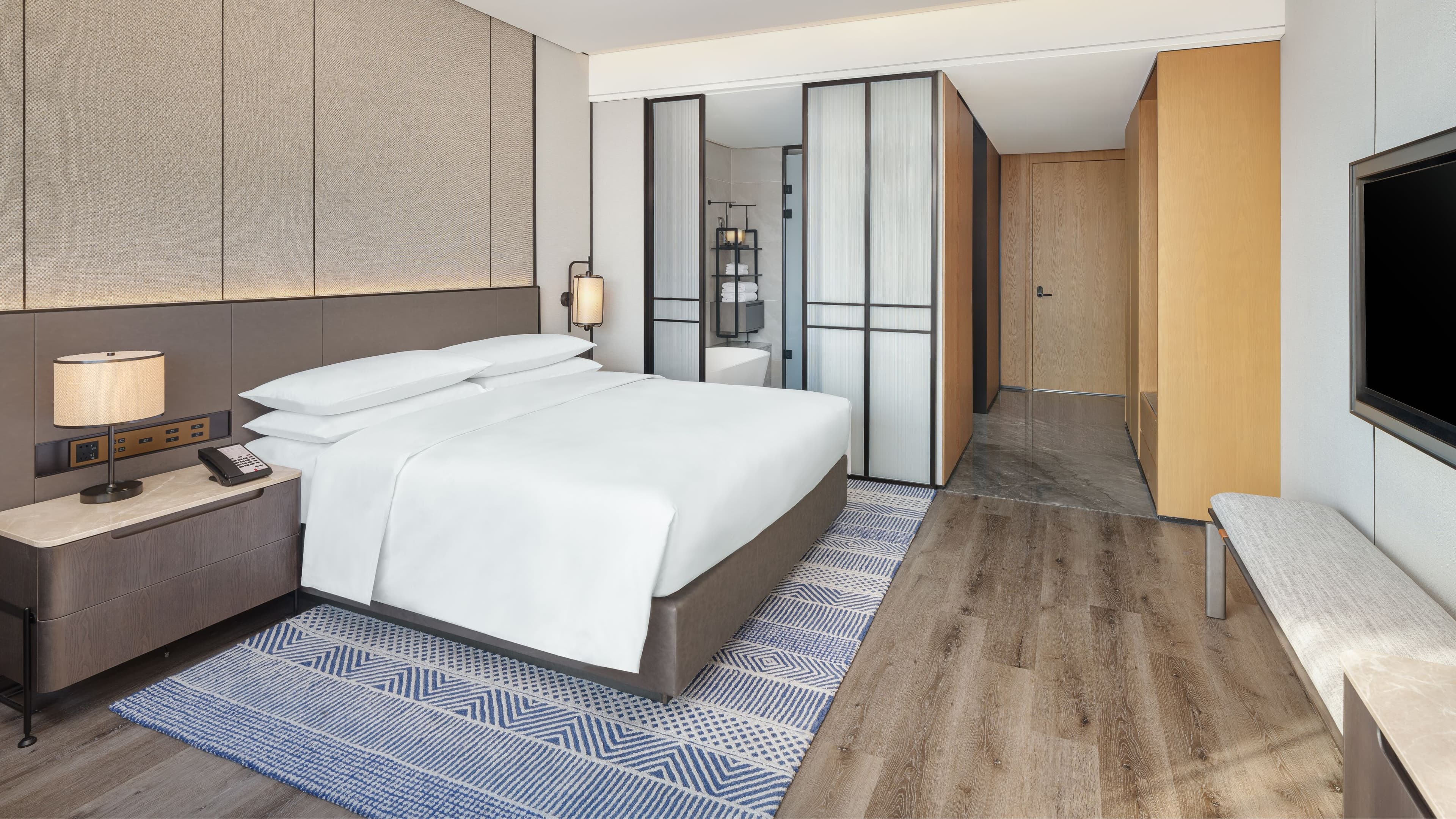 Sheraton Pujiang - Image 4