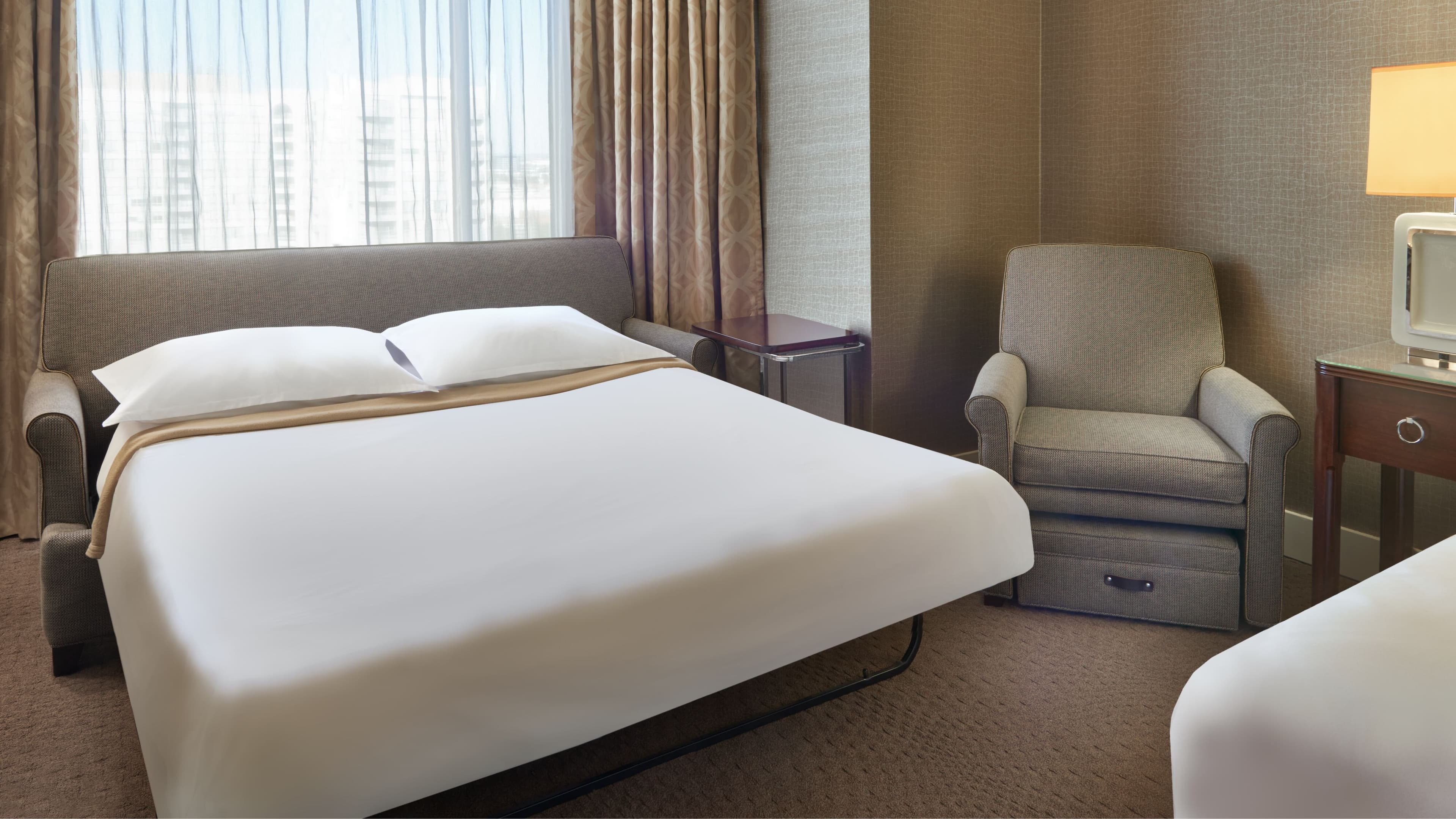 Sheraton Parkway Toronto North Hotel & Suites — 17