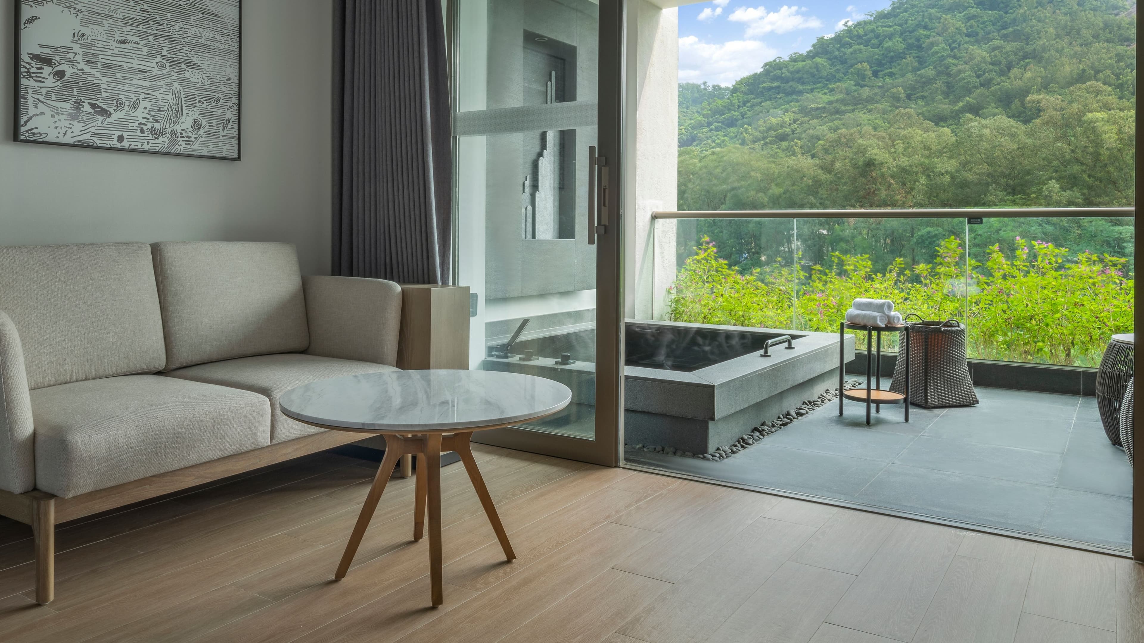 Sheraton Maoming Hot Spring Resort - Image 4