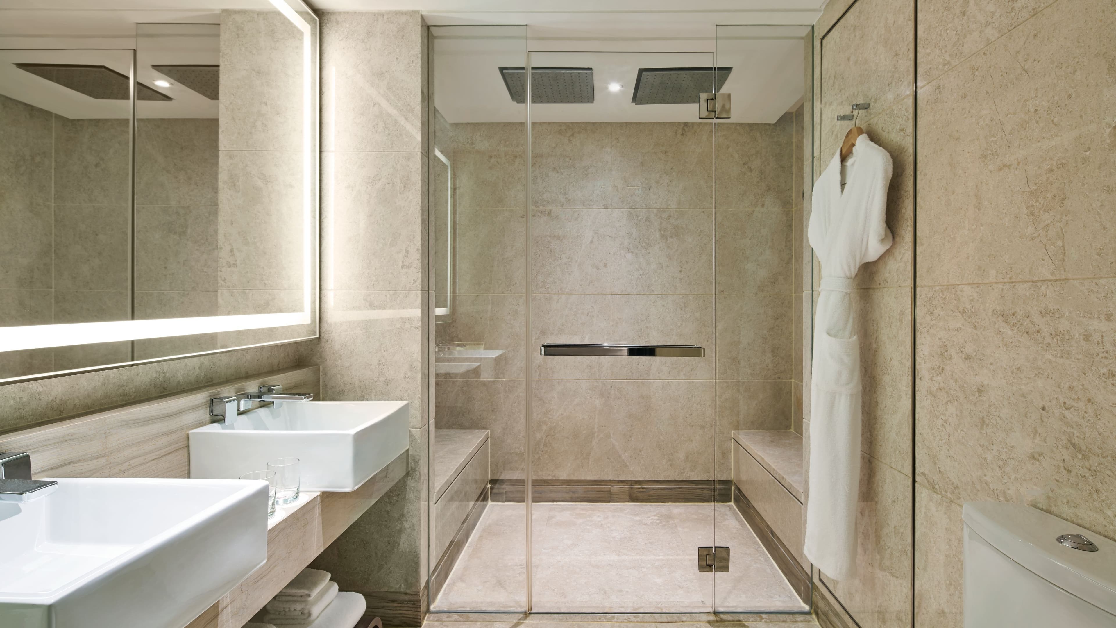 Singapore Marriott Tang Plaza Hotel - Image 3