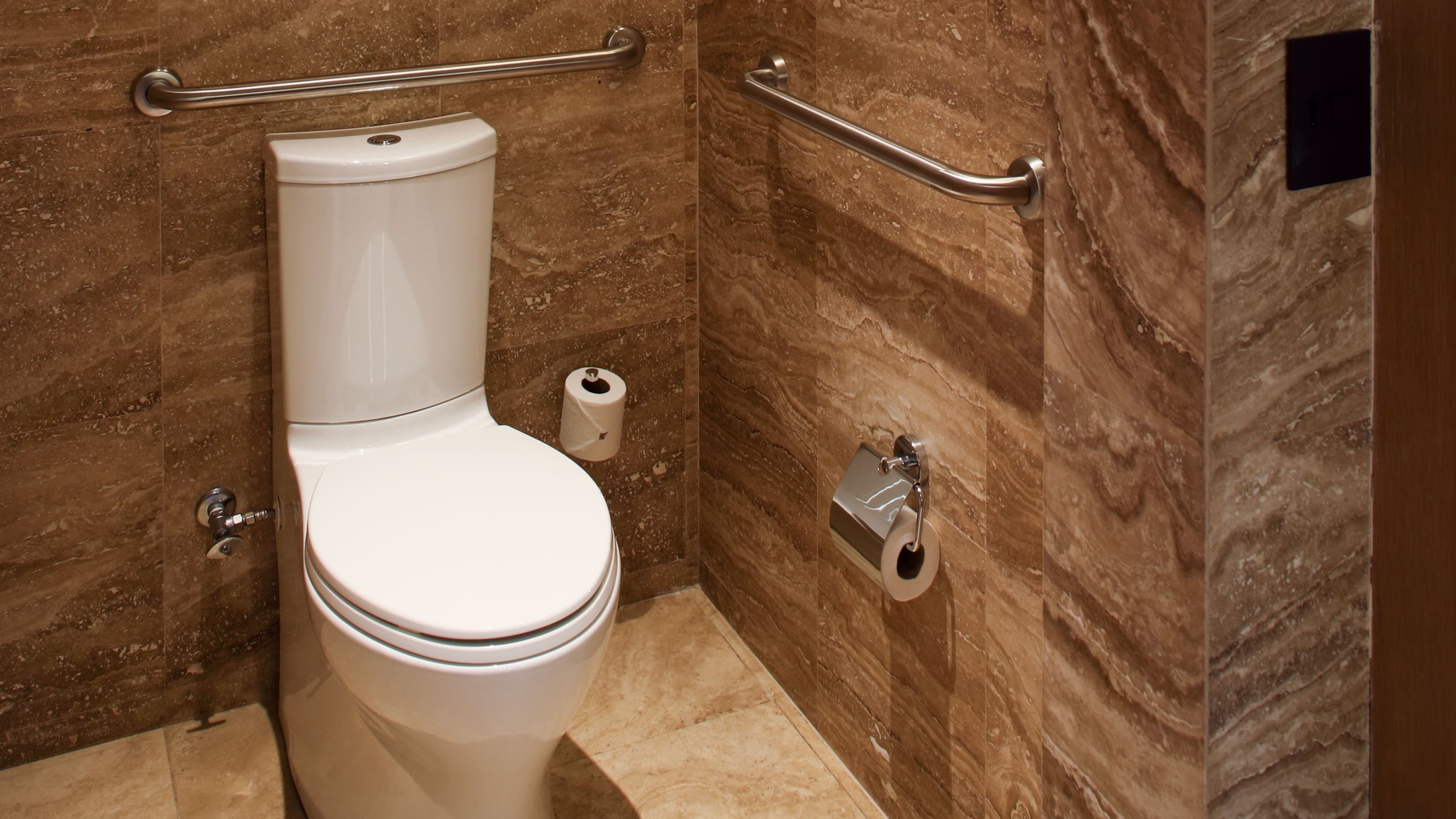 Deluxe Guest room - Image 7