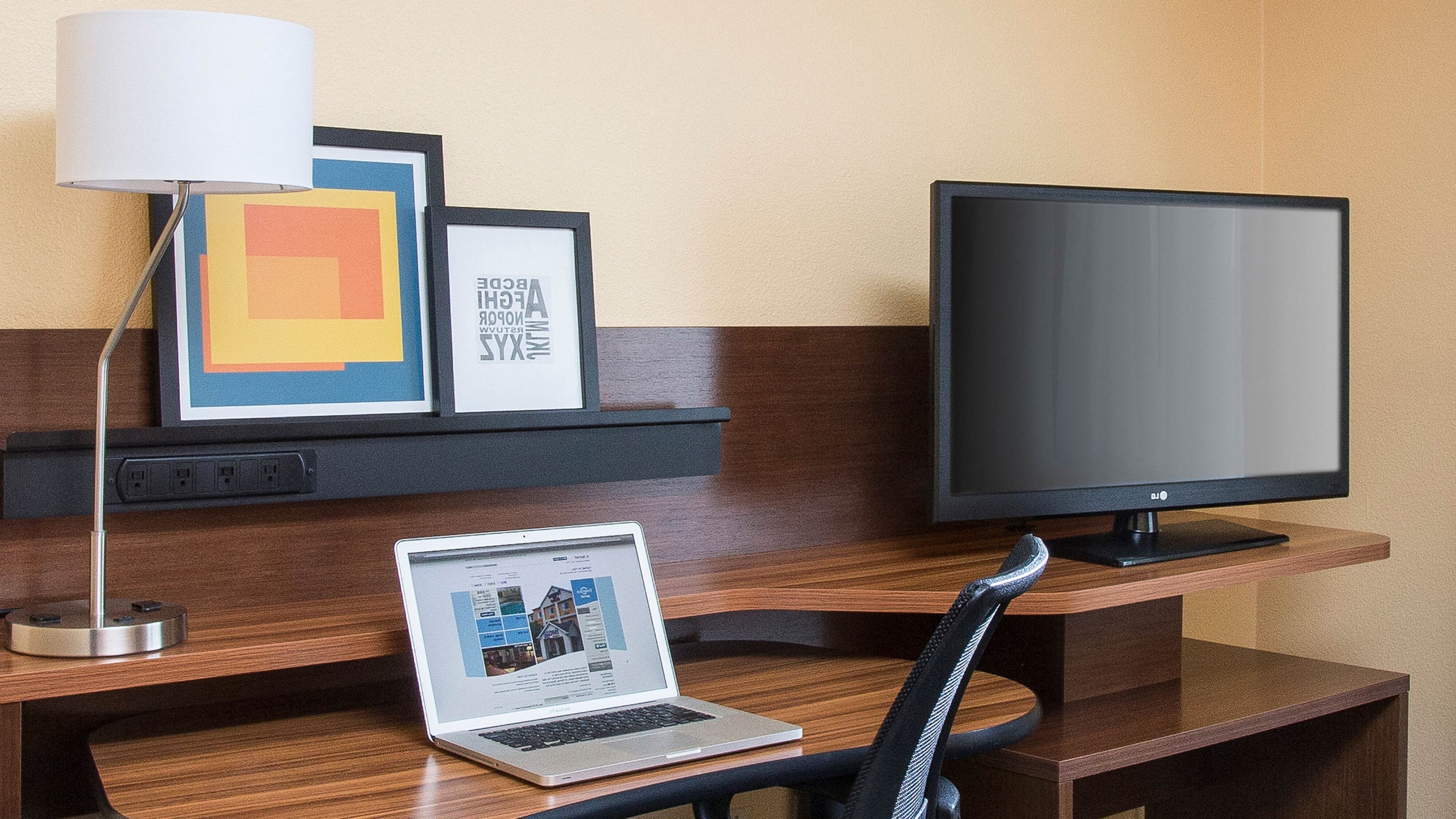 Fairfield Inn & Suites Peru — 6