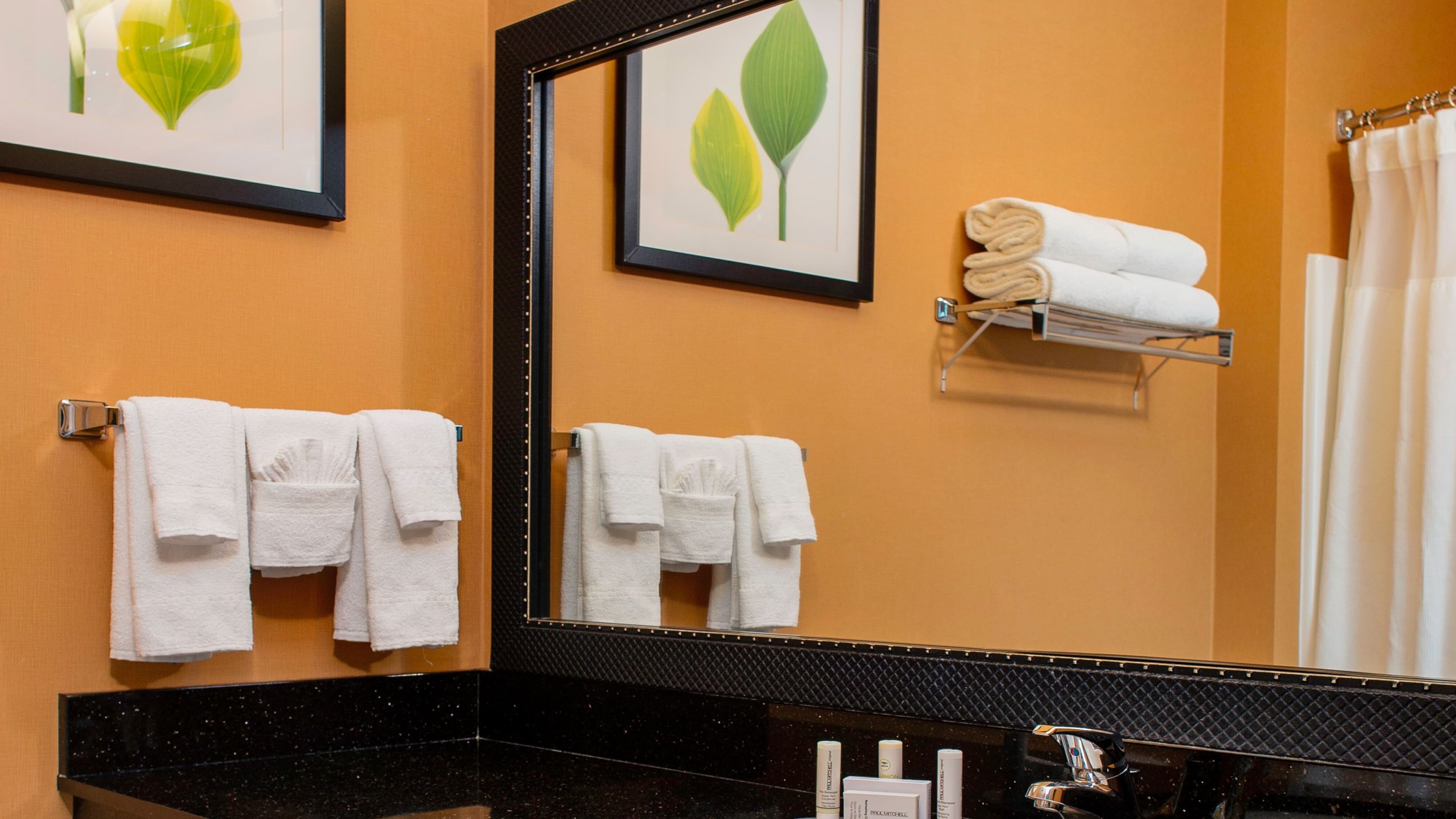 Fairfield Inn & Suites Santa Rosa Sebastopol - Image 5