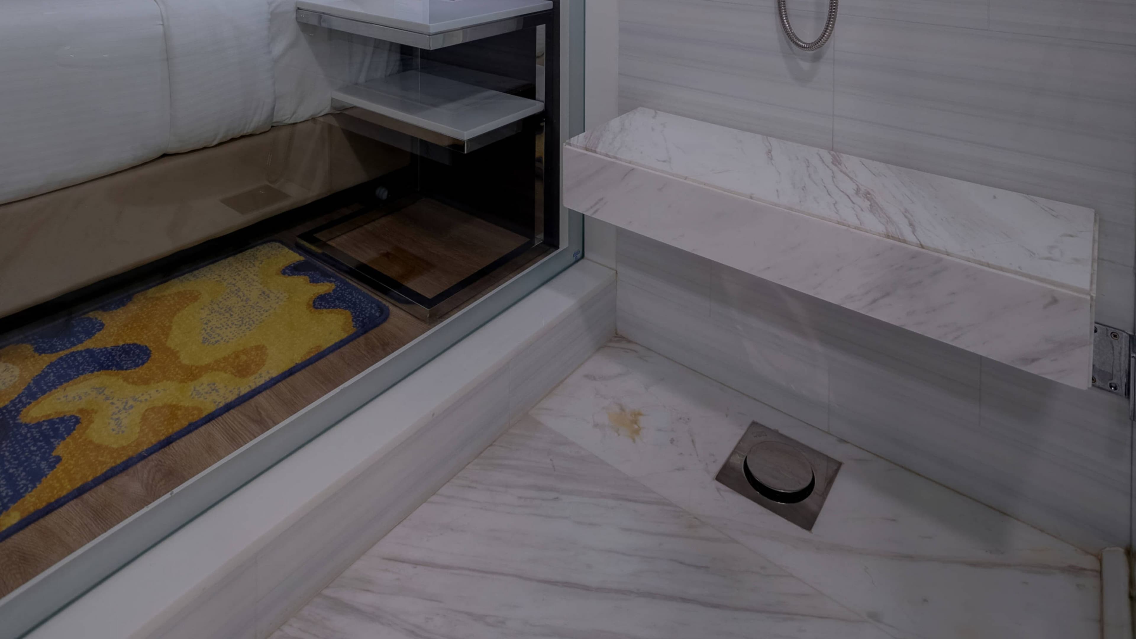 Deluxe Guest room - Image 5