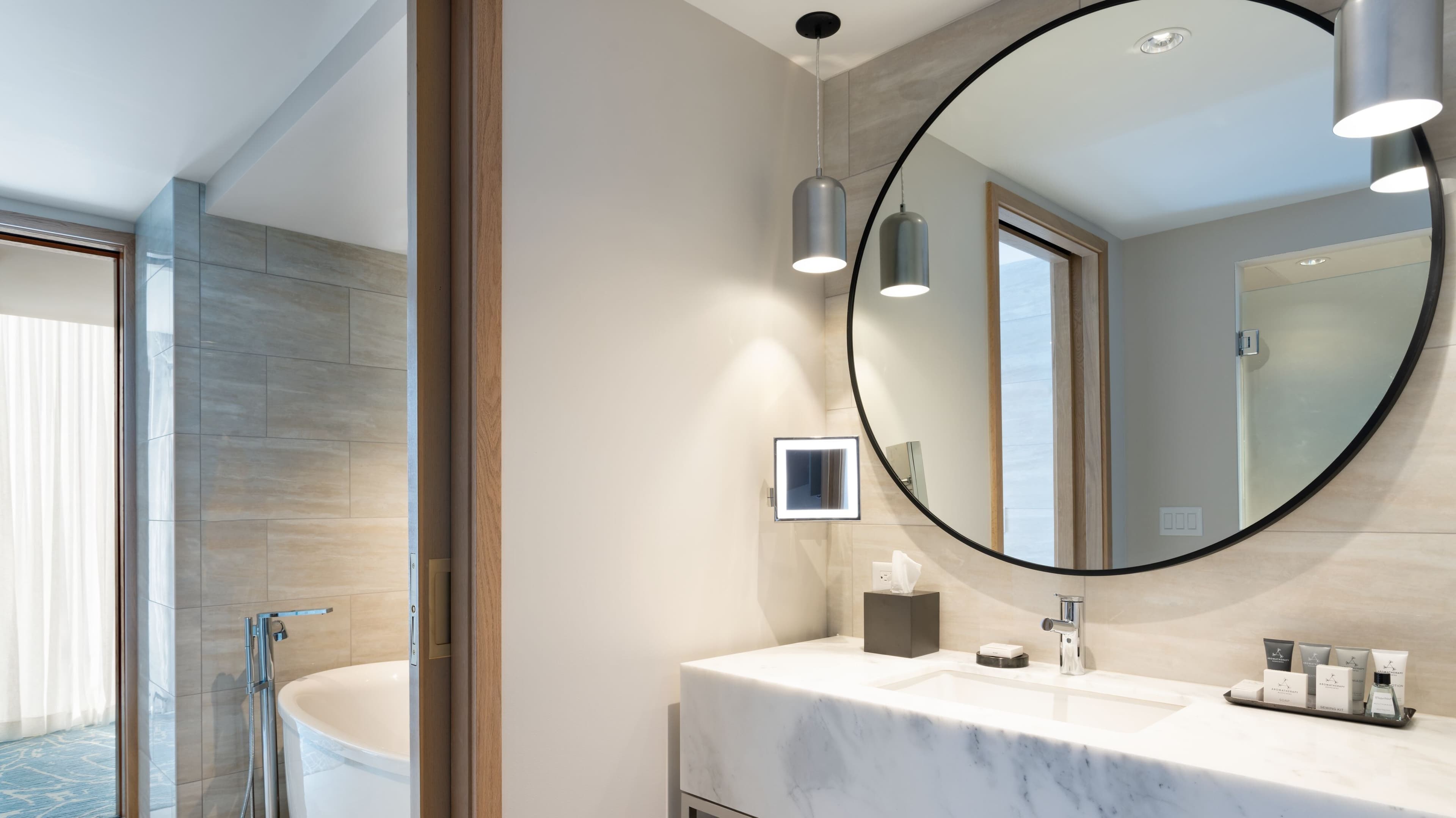 JW Marriott Tampa Water Street — 12