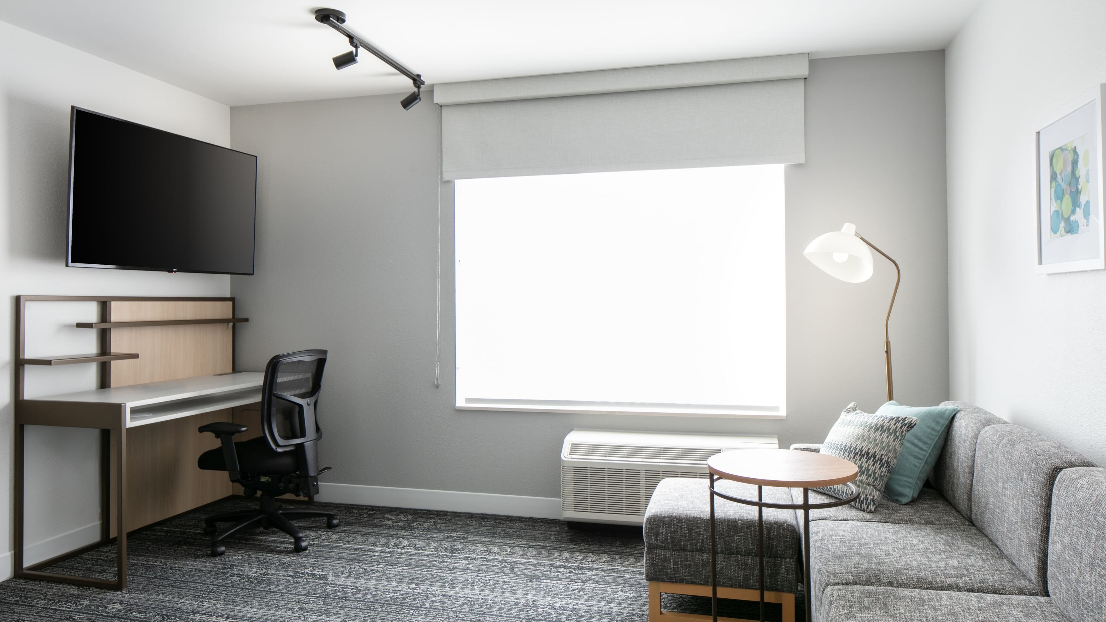 TownePlace Suites Oshkosh - Image 3