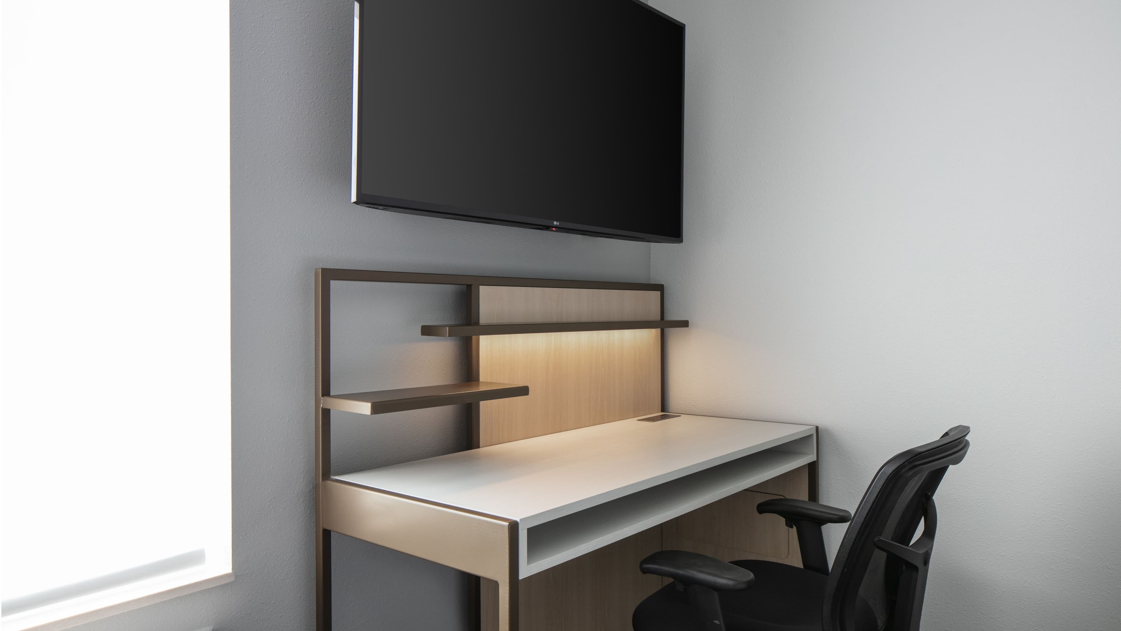 Studio - Image 5
