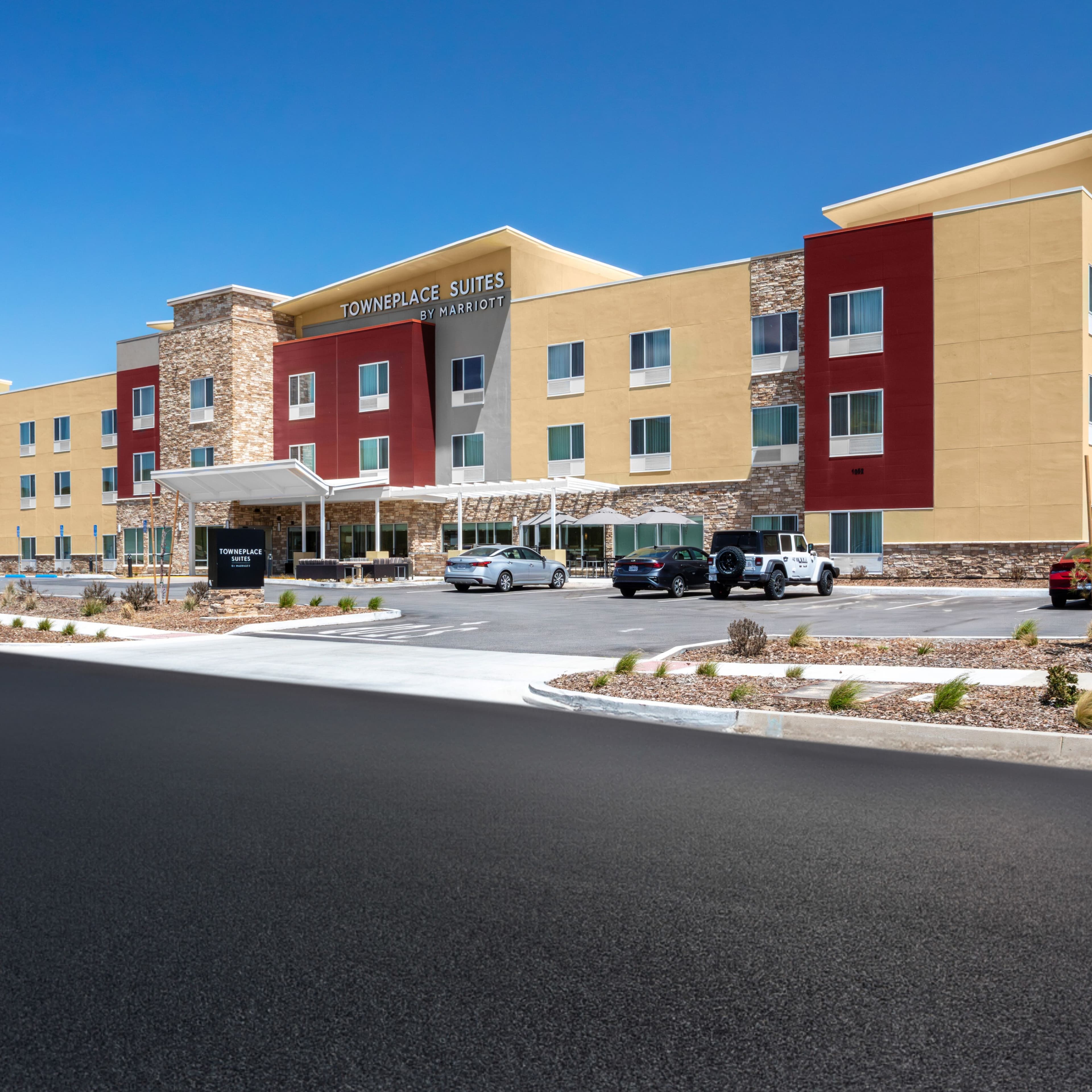 TownePlace Suites Tehachapi - Image 1