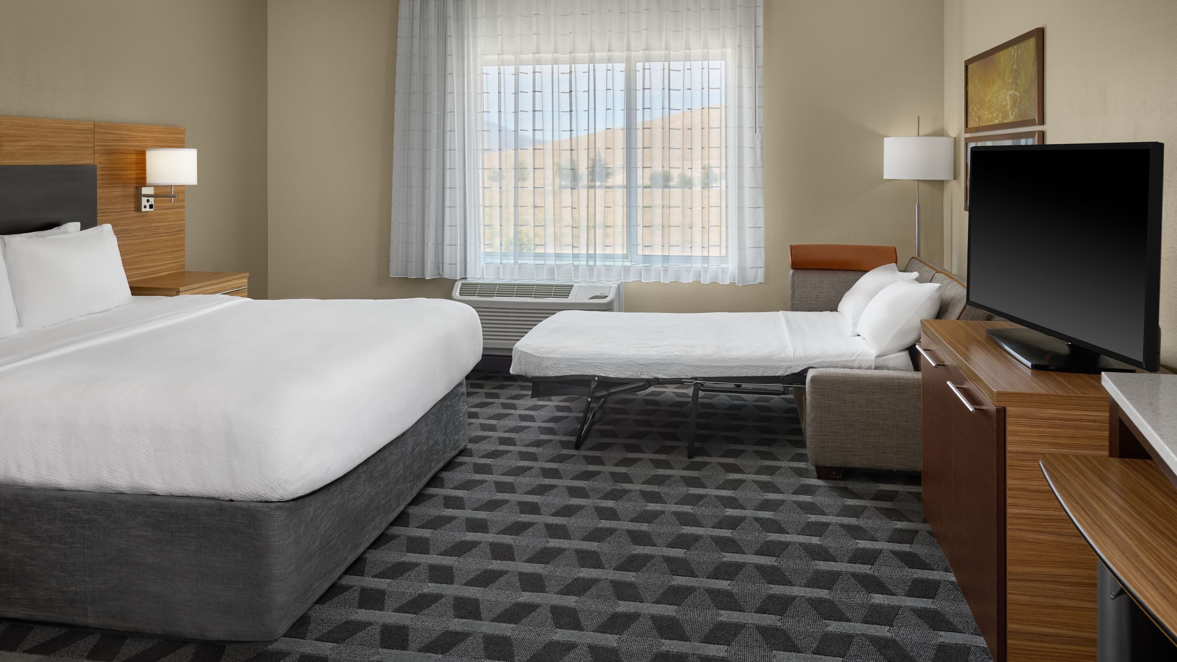 TownePlace Suites Tehachapi — 7