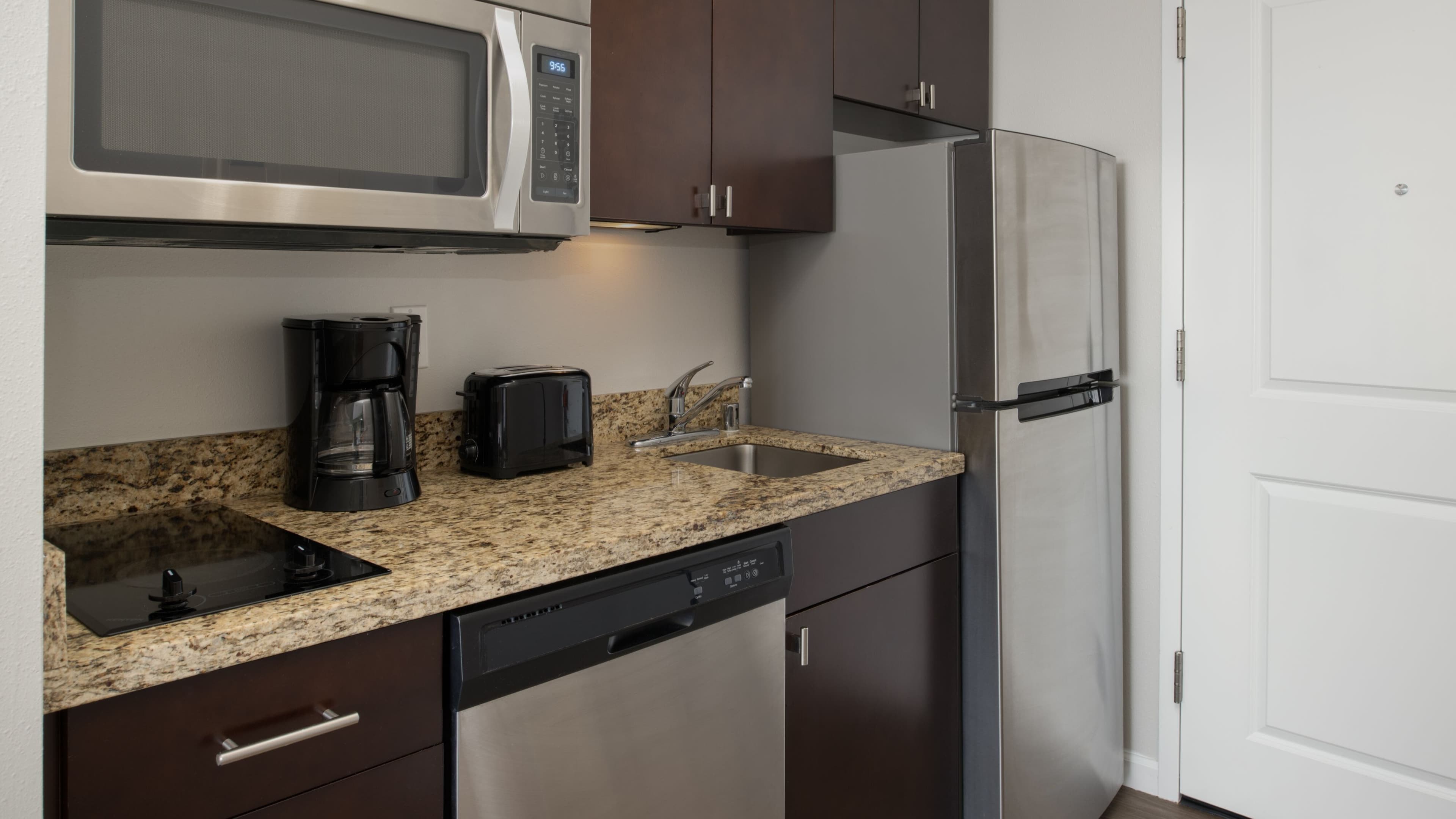 Suite - Image 4
