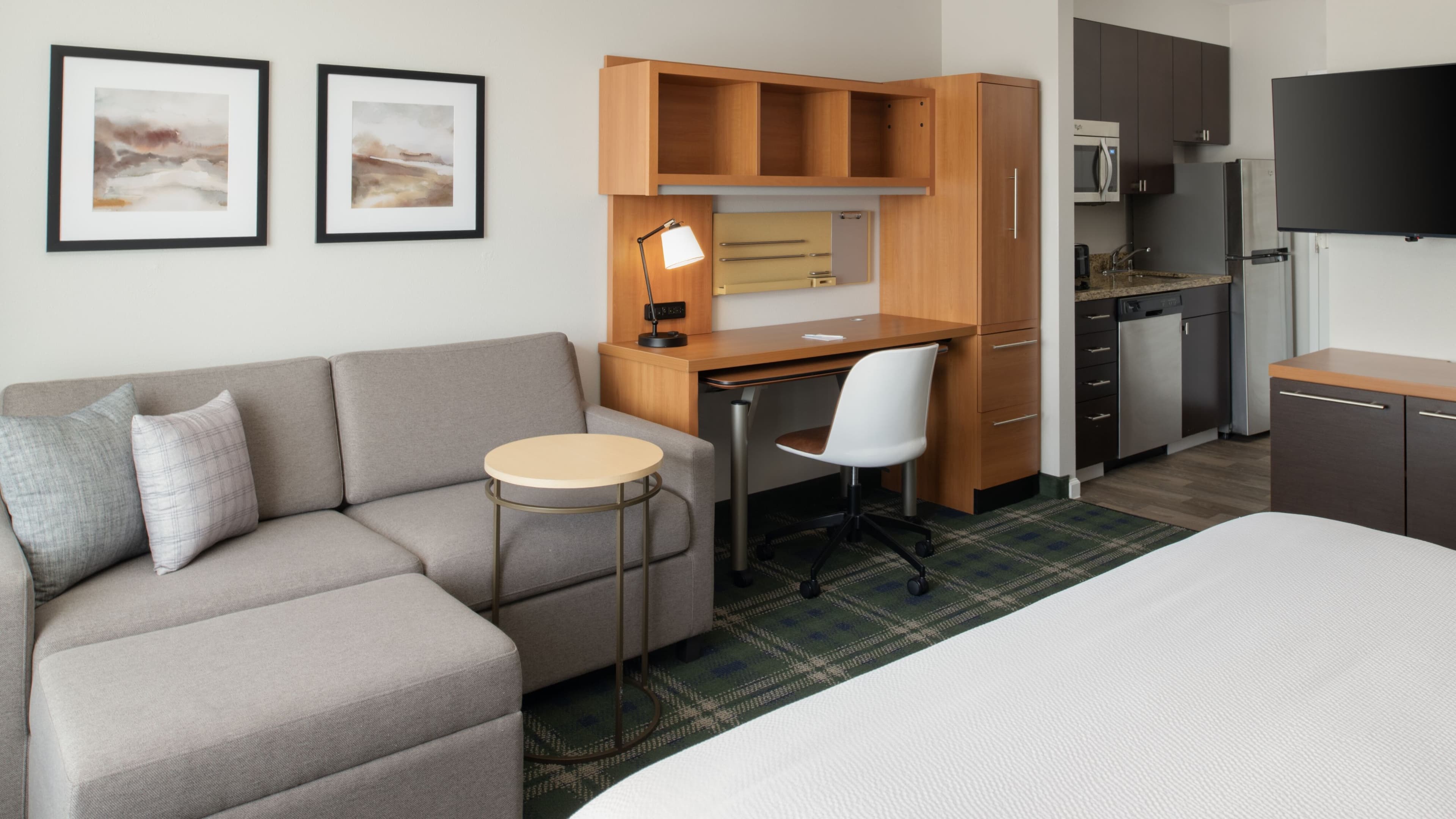 Suite - Image 2