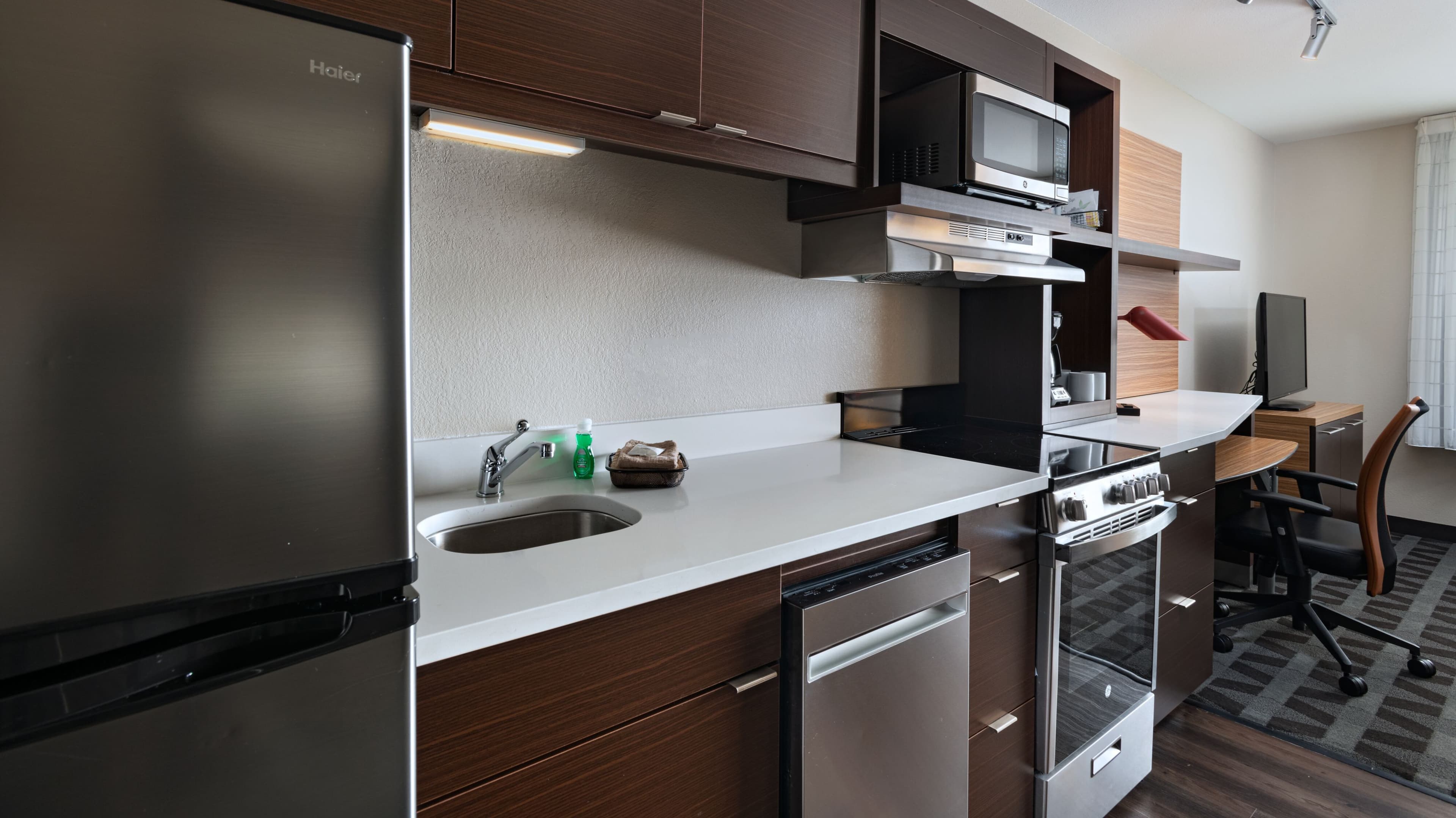 TownePlace Suites Edgewood Aberdeen - Image 4