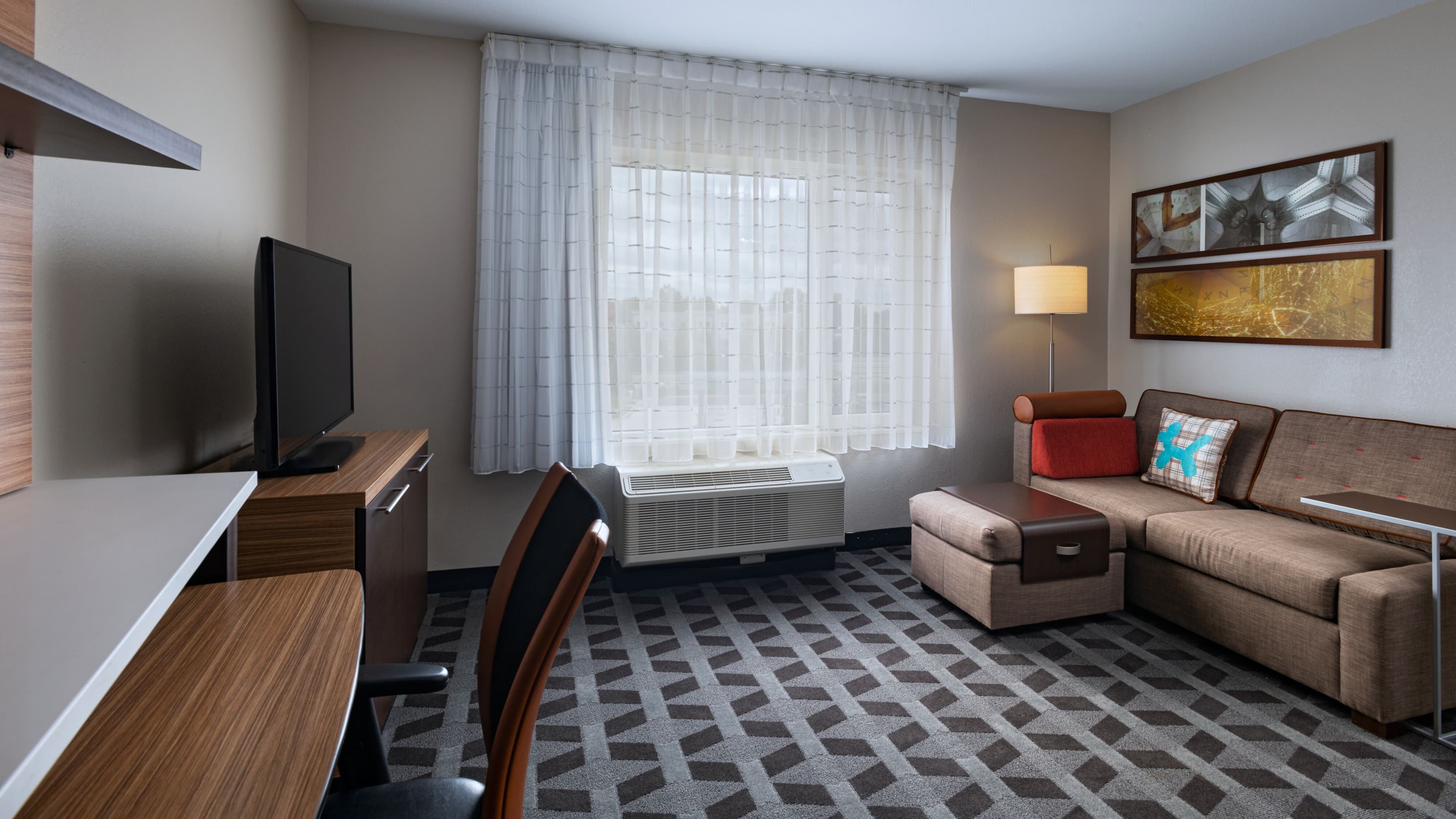TownePlace Suites Edgewood Aberdeen - Image 2