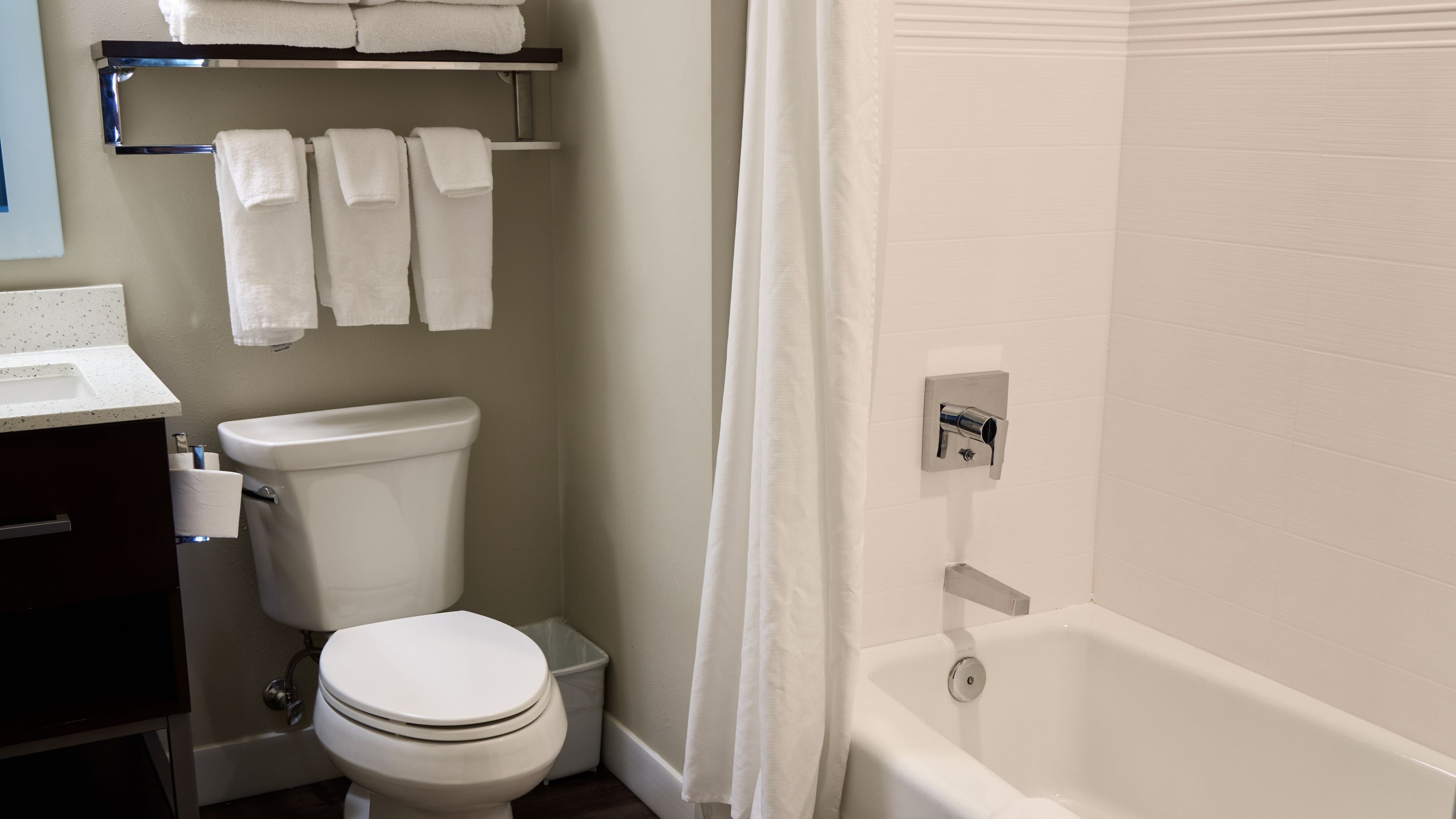 Holiday Inn Express Columbia NE - Fort Jackson — 25