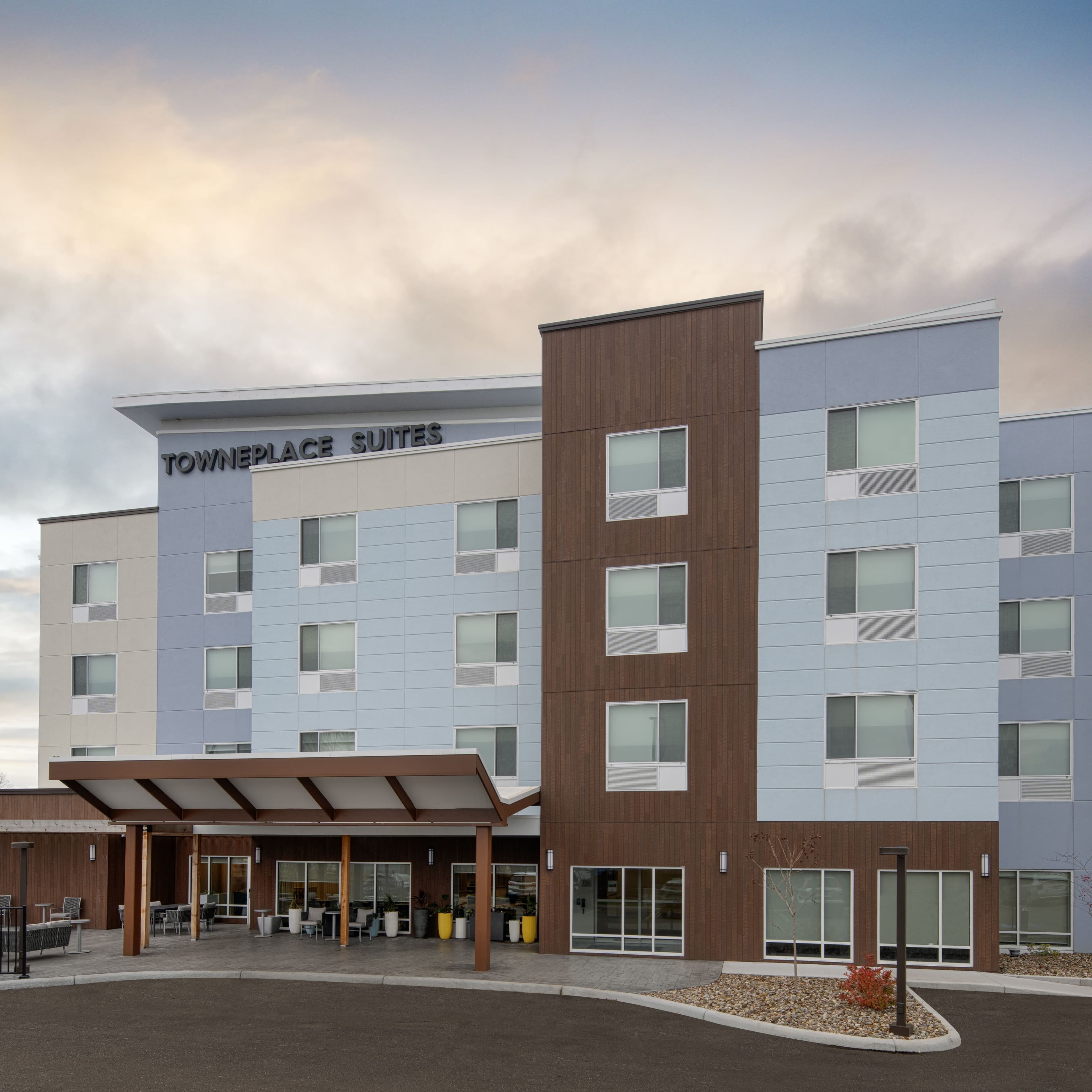 TownePlace Suites New Philadelphia - Image 1