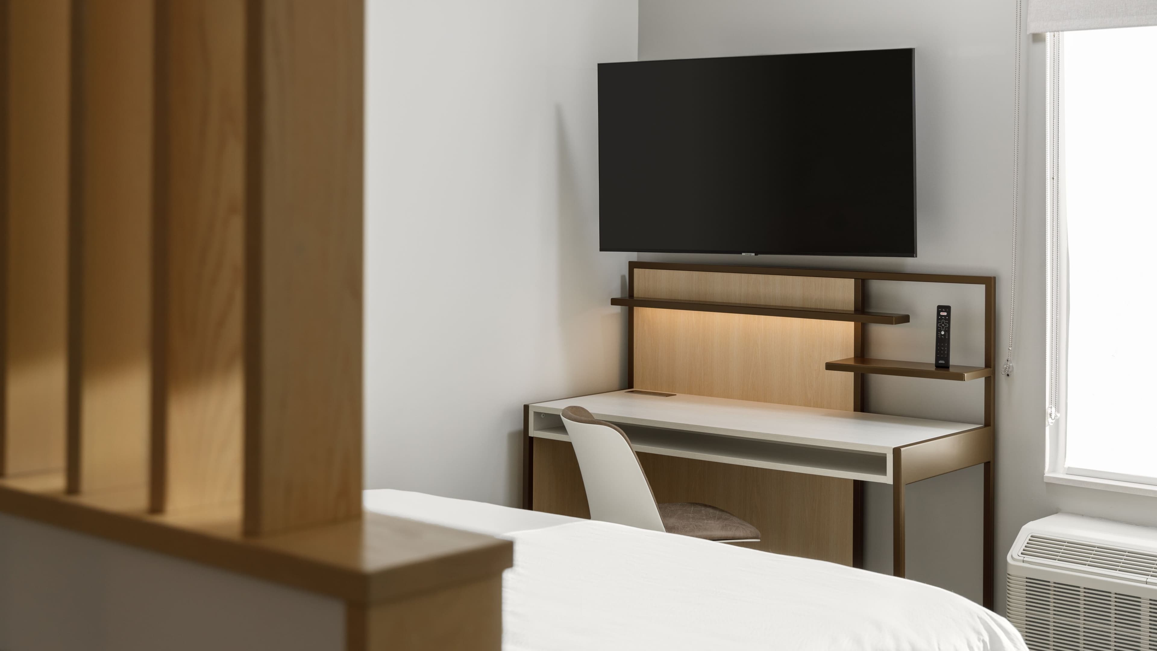 Studio - Image 7
