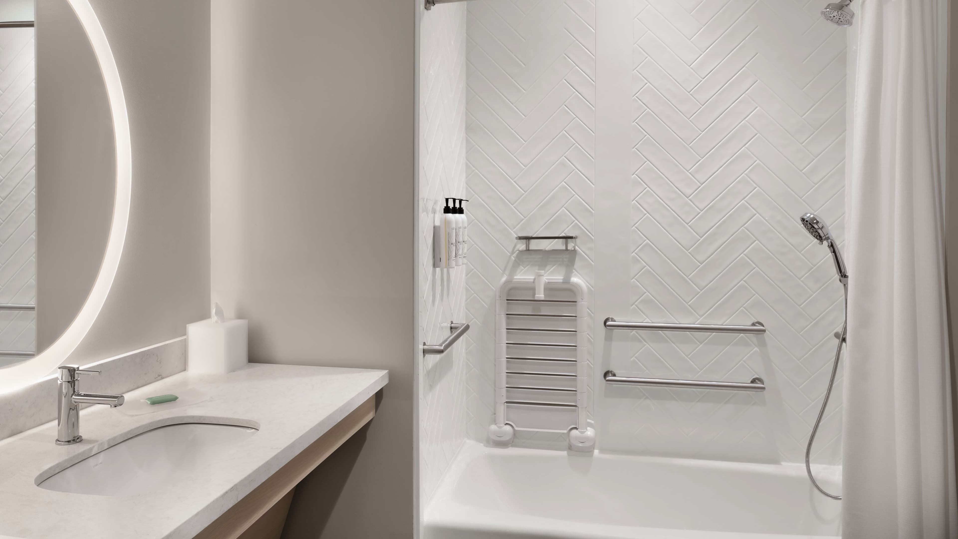 Studio Suite - Image 5