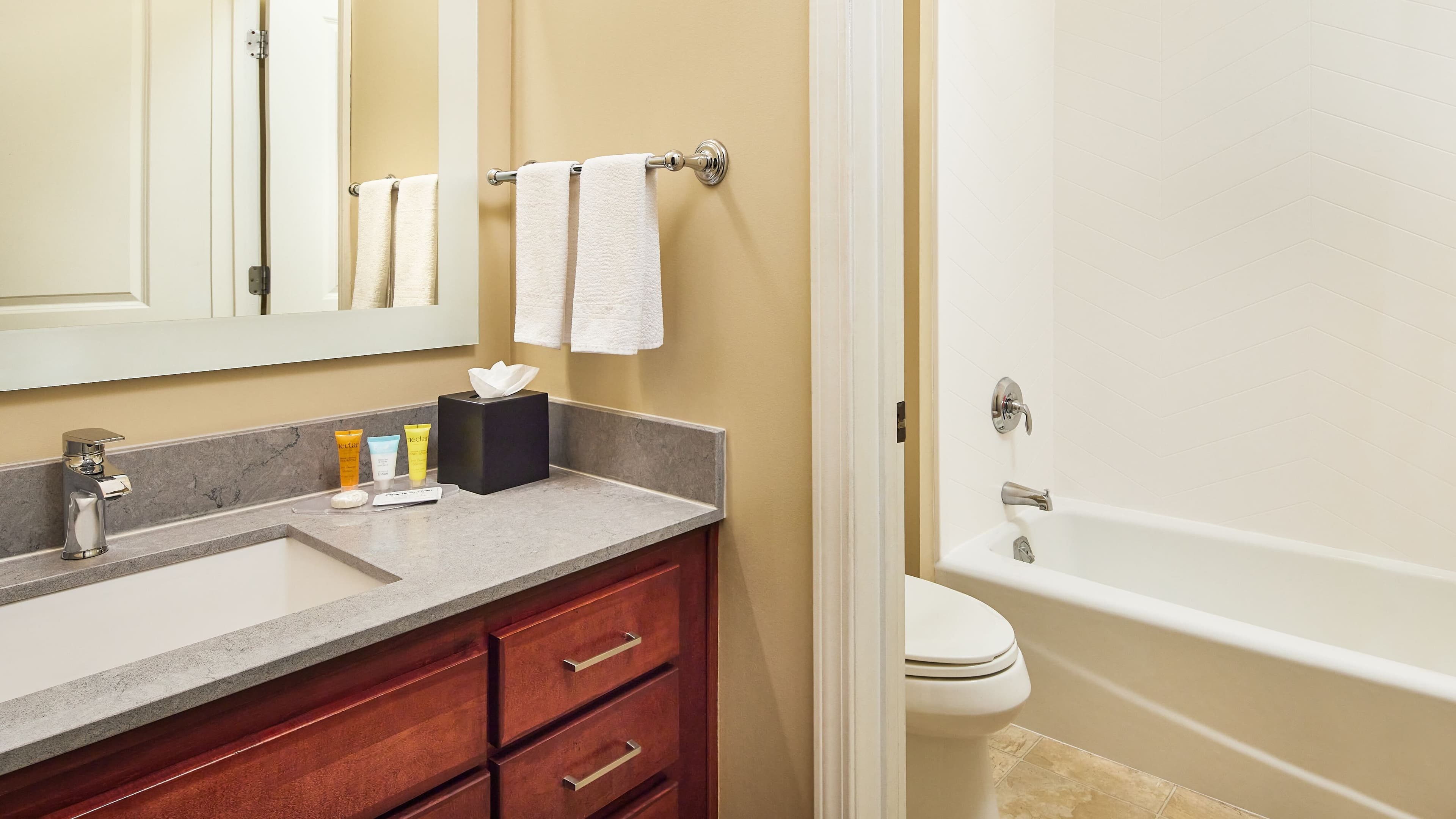Holiday Inn Express & Suites Colorado Springs Central — 33