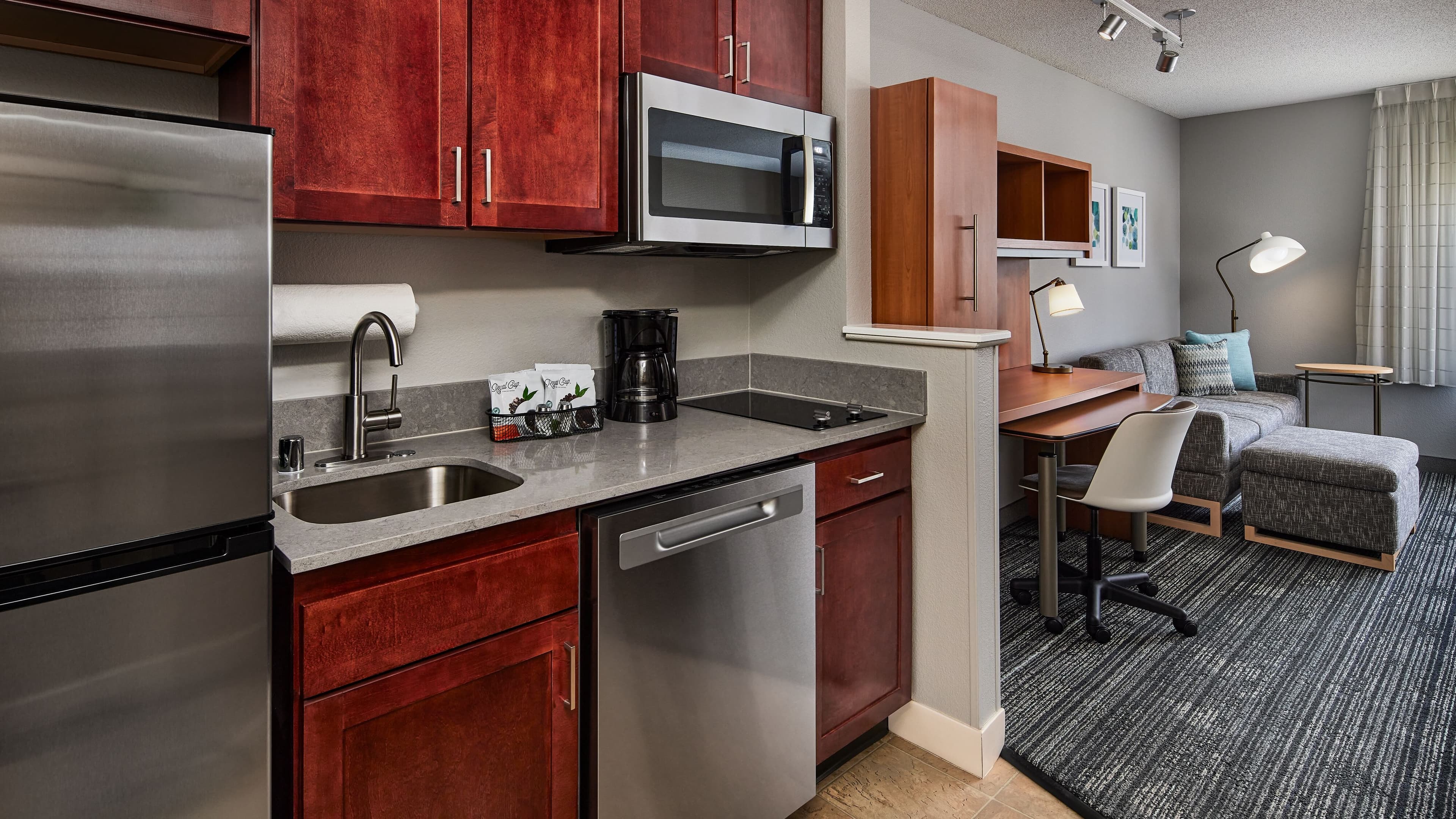 Holiday Inn Express & Suites Colorado Springs Central — 24