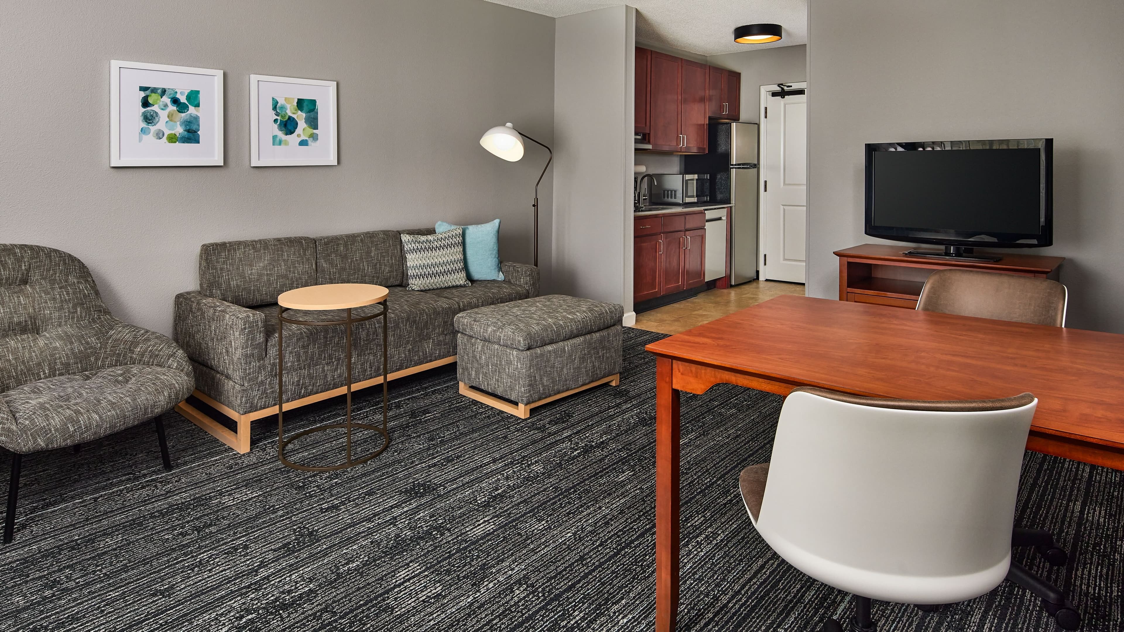 Holiday Inn Express & Suites Colorado Springs Central — 29