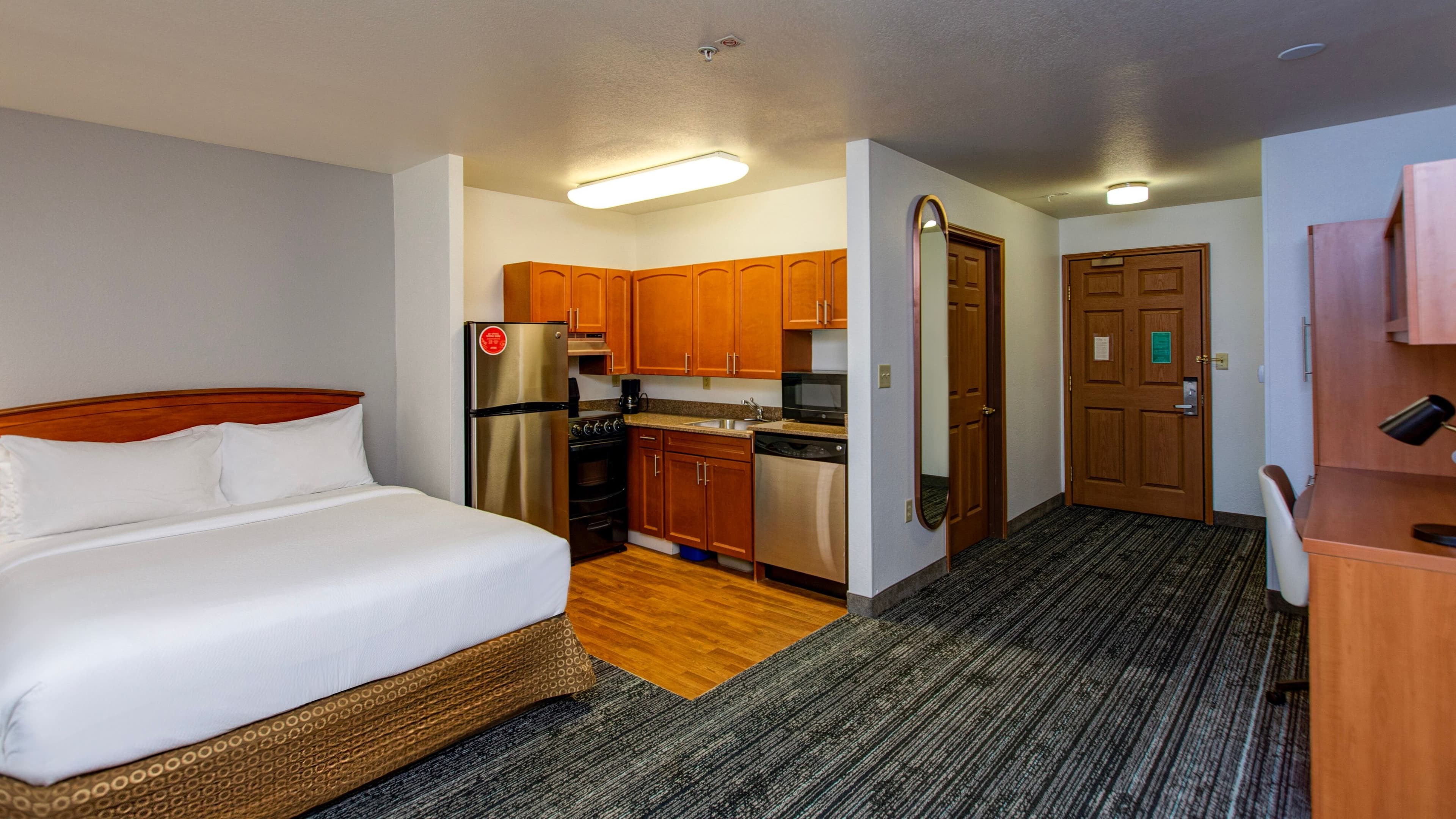 TownePlace Suites Colorado Springs Garden of the Gods - Image 3