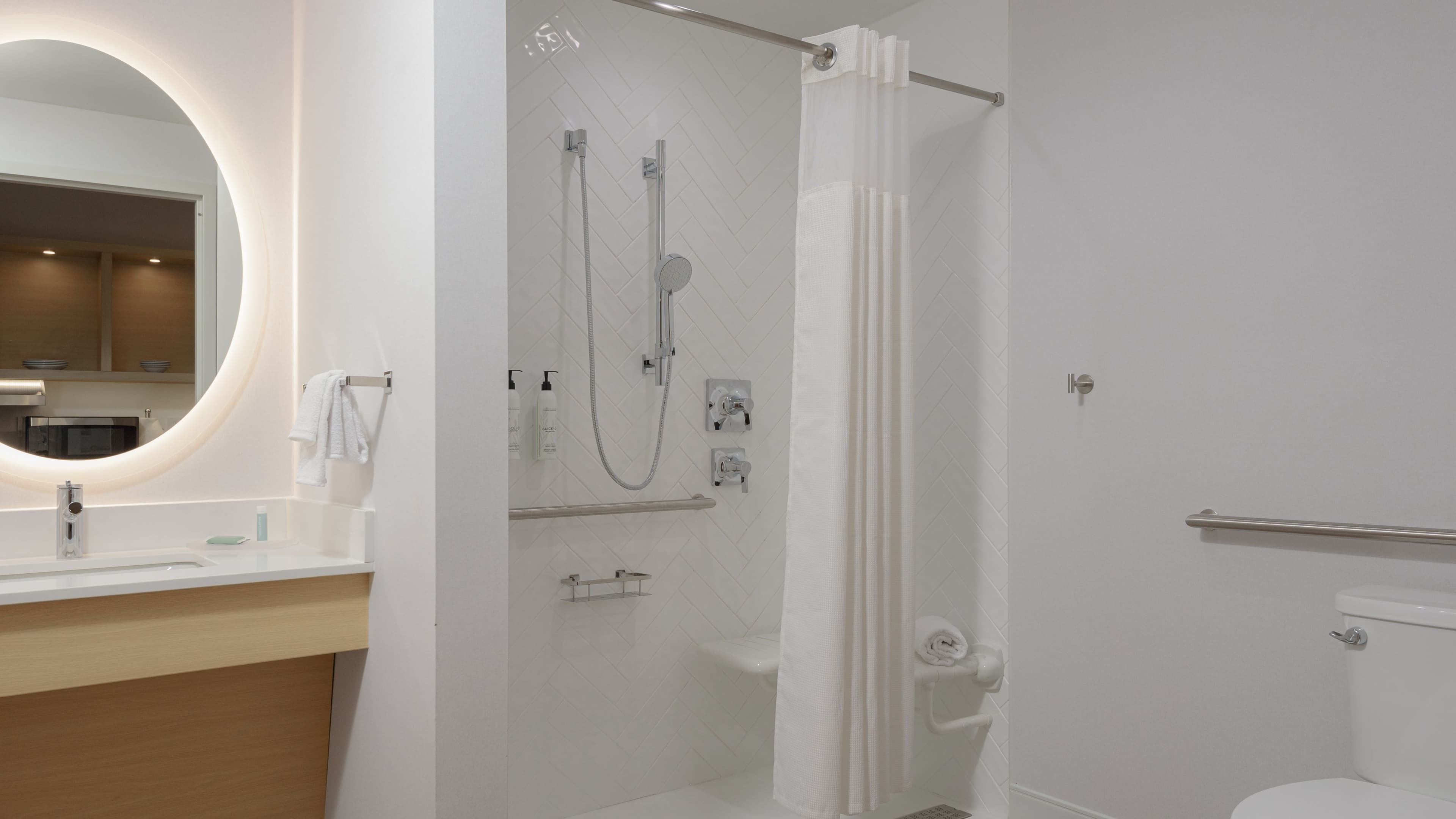 TownePlace Suites Cincinnati Oakley — 11