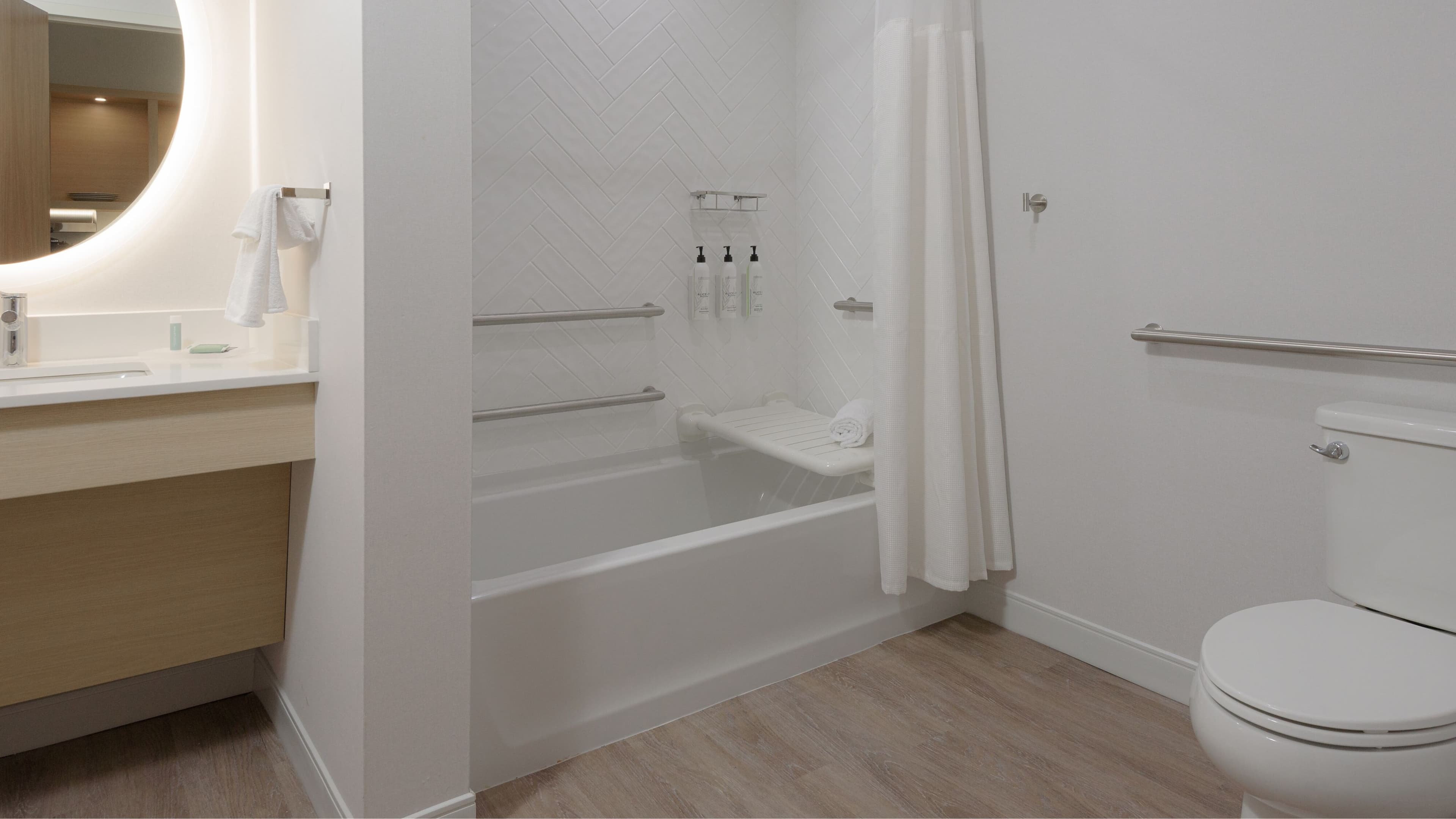 Studio Suite - Image 5