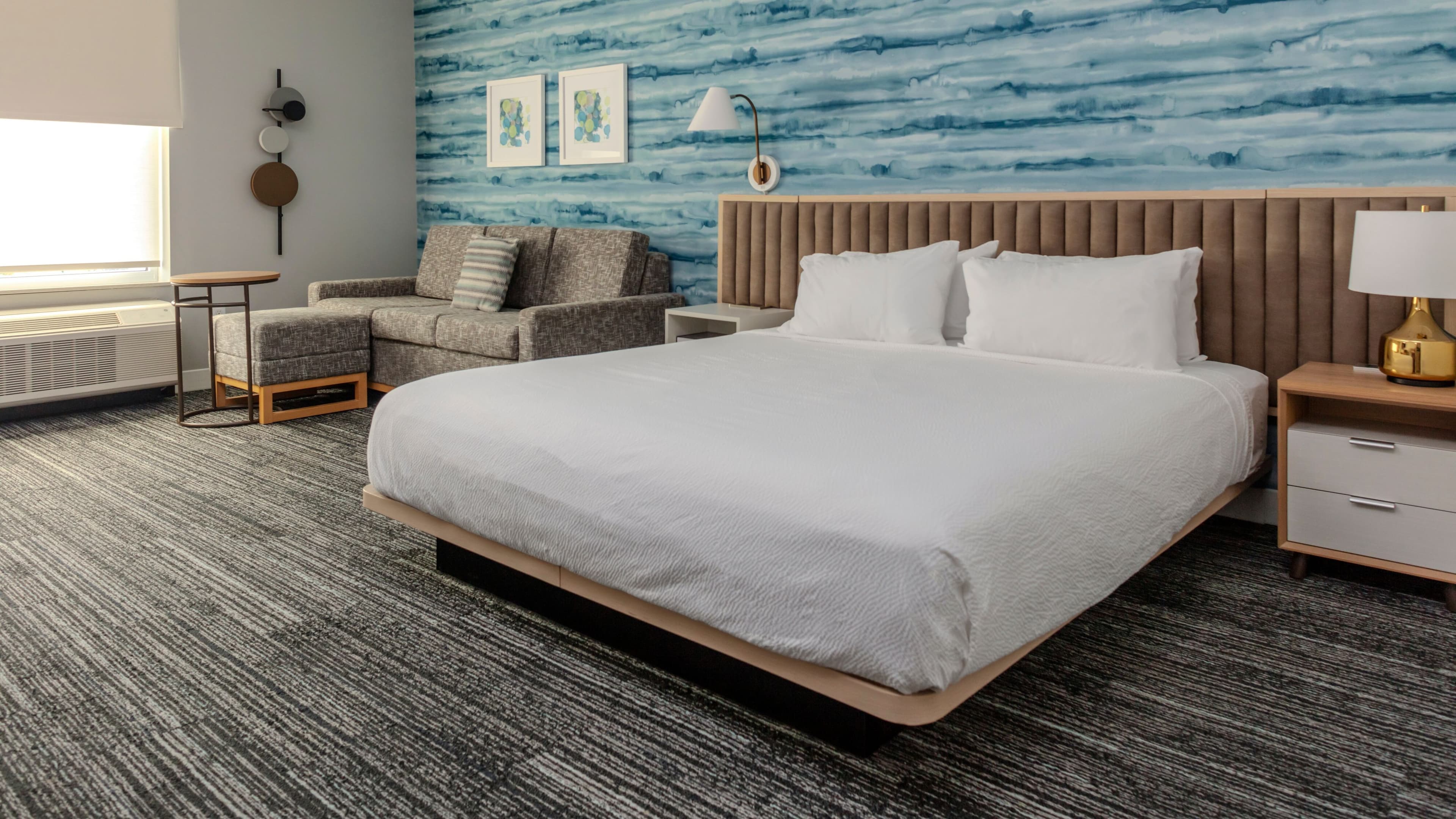 TownePlace Suites Chesterfield - Image 2