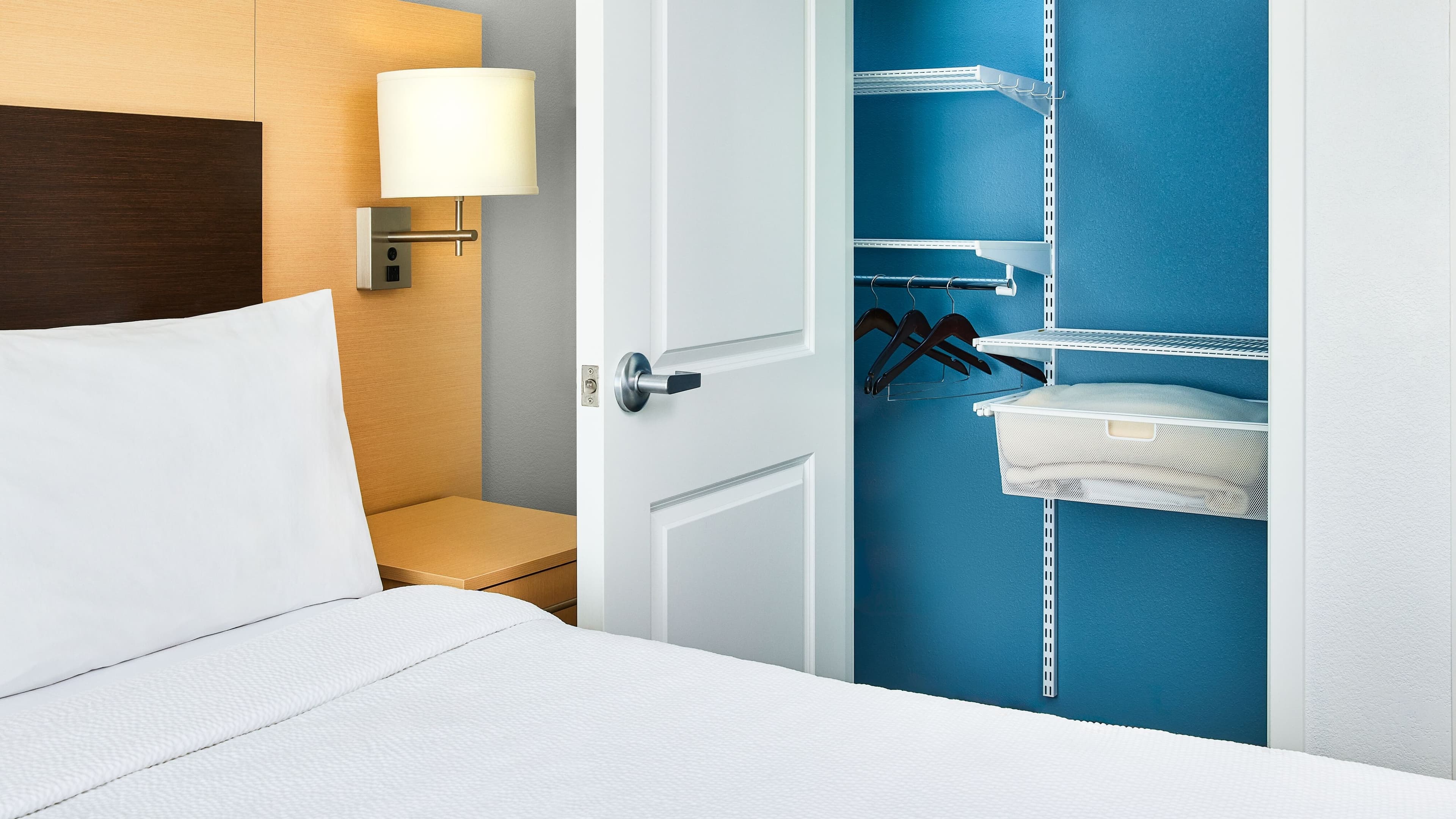 TownePlace Suites Garden City - Image 4
