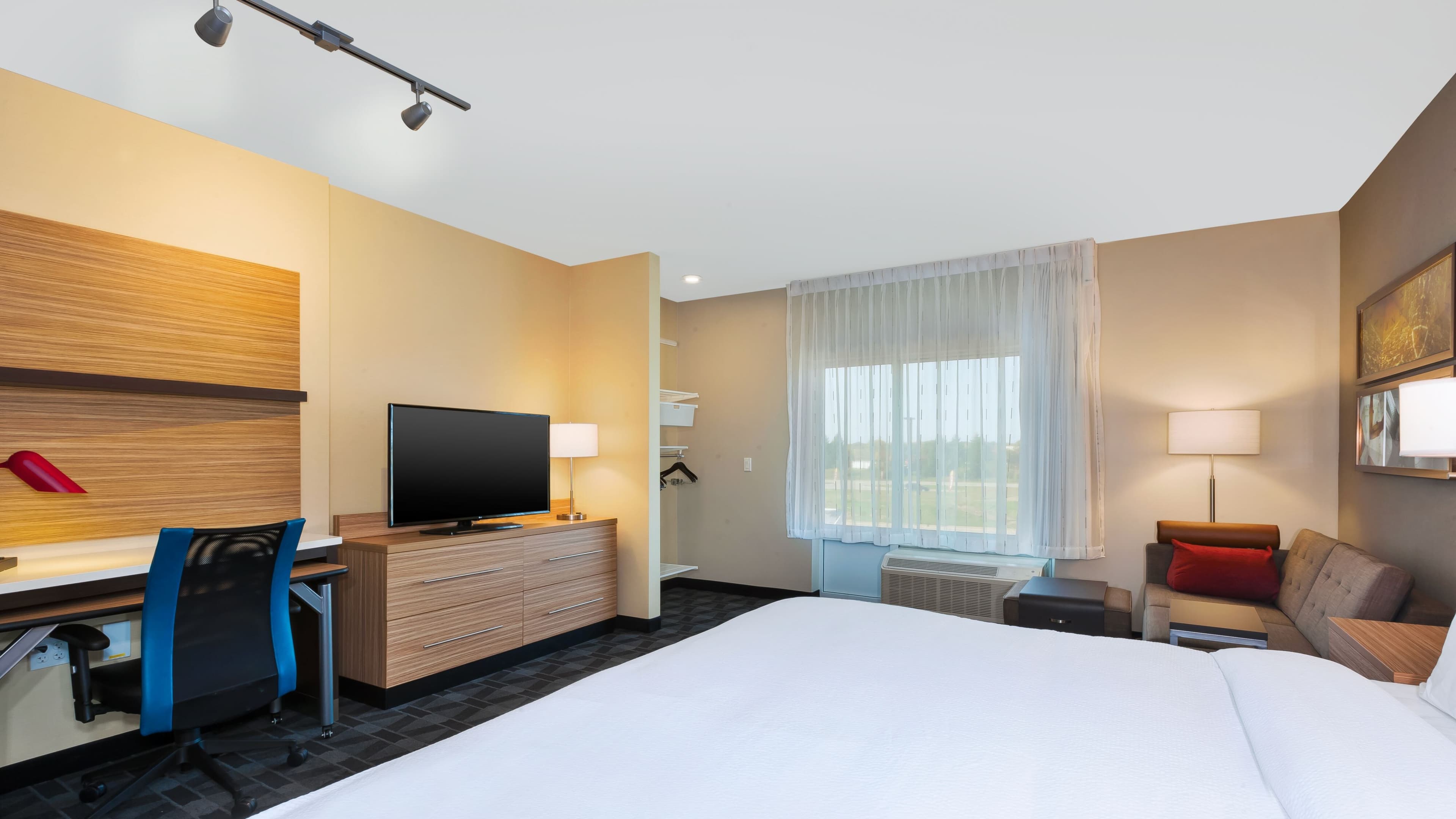 TownePlace Suites Grand Rapids Airport Southeast - Image 3