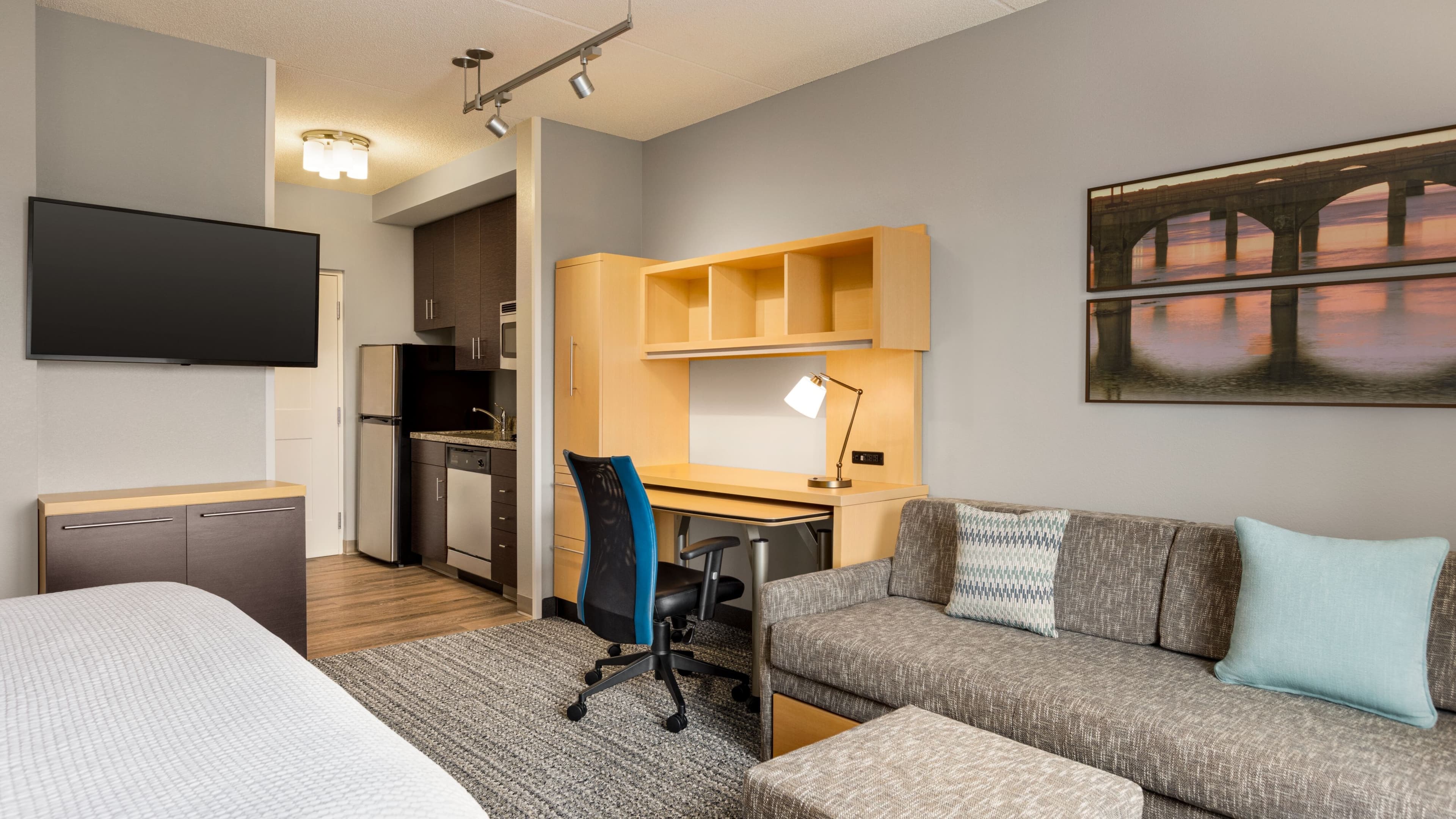 TownePlace Suites Harrisburg West/Mechanicsburg - Image 3
