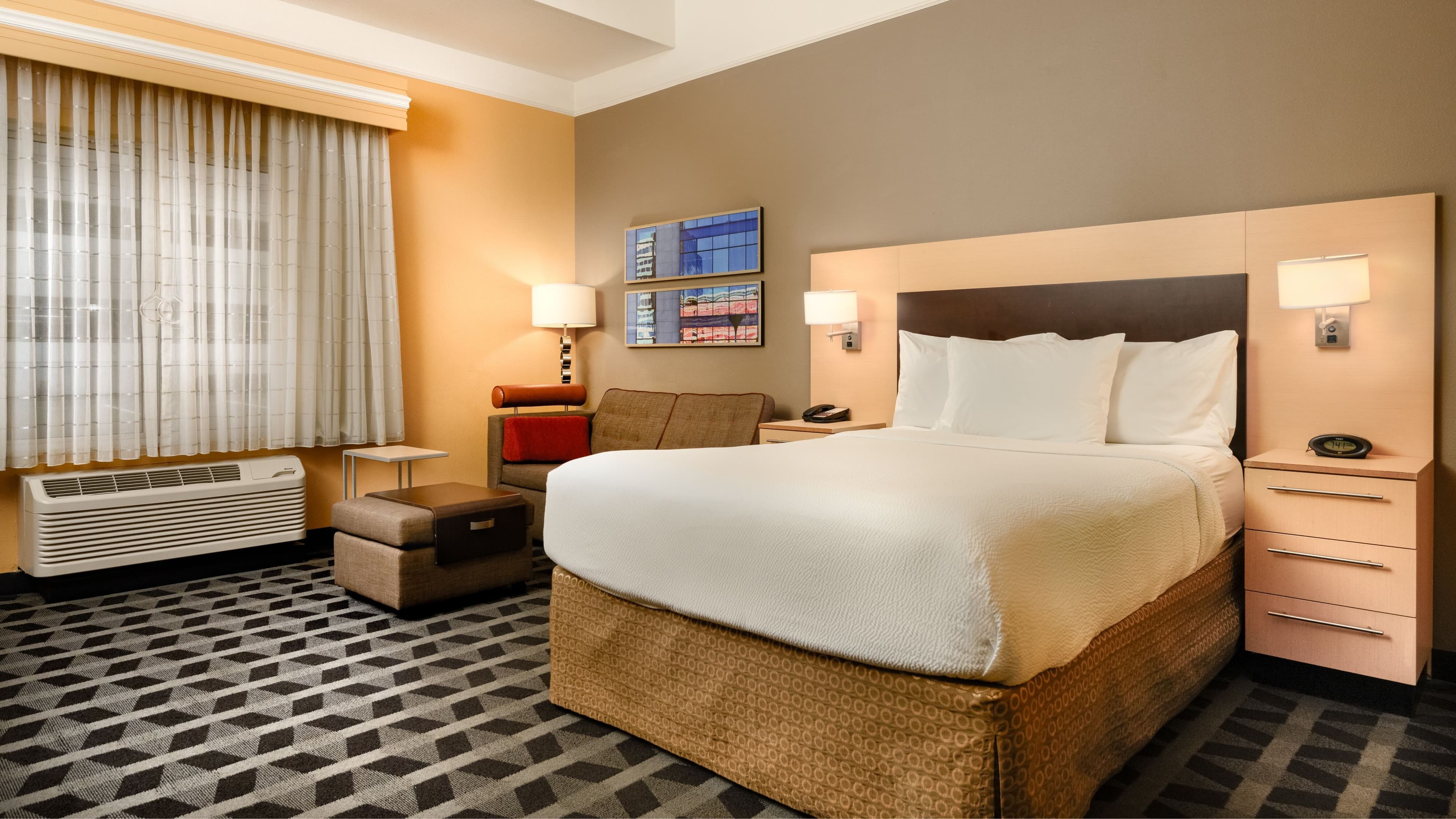 TownePlace Suites Houston Westchase - Image 2