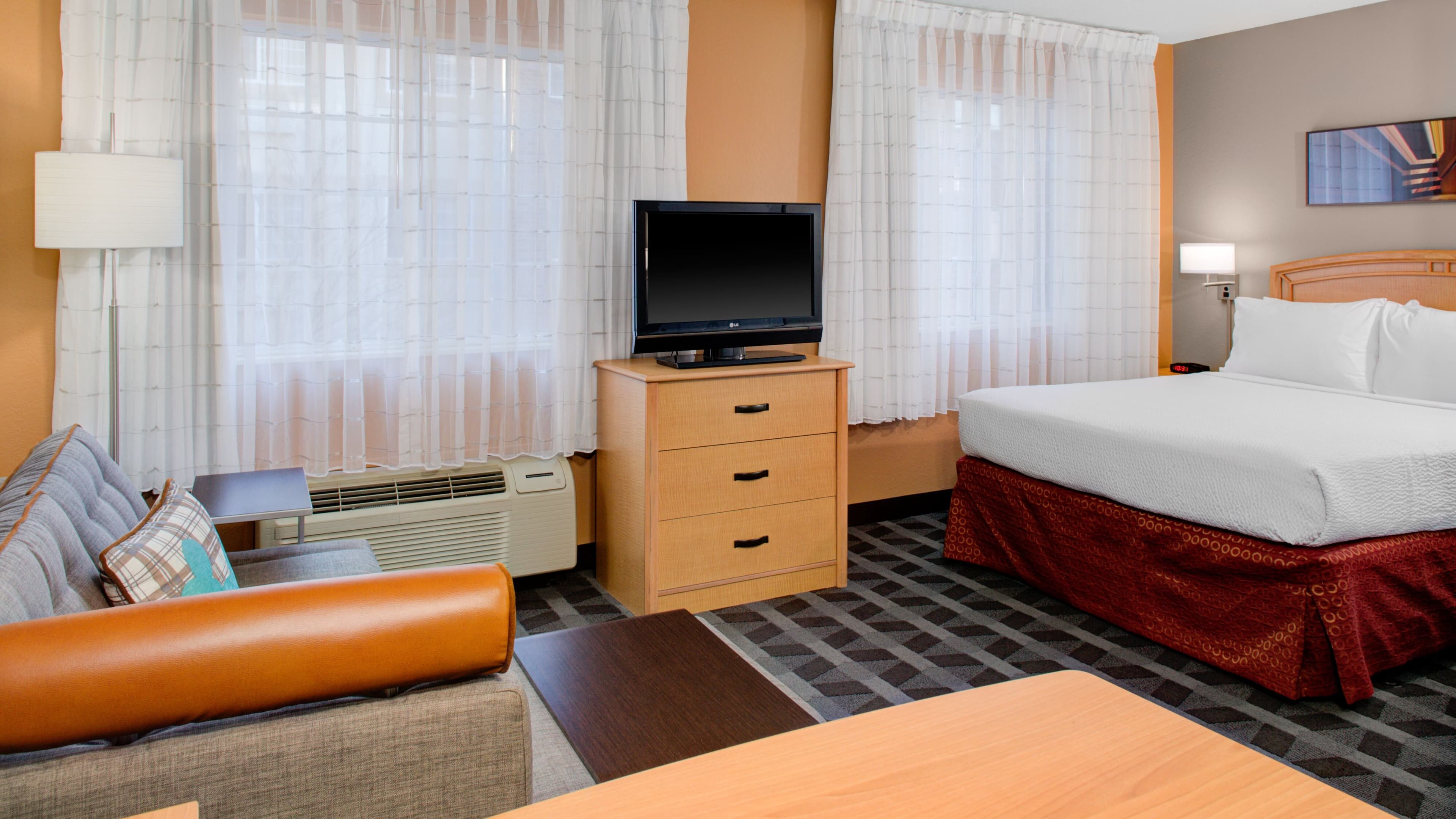 TownePlace Suites Wichita East — 9