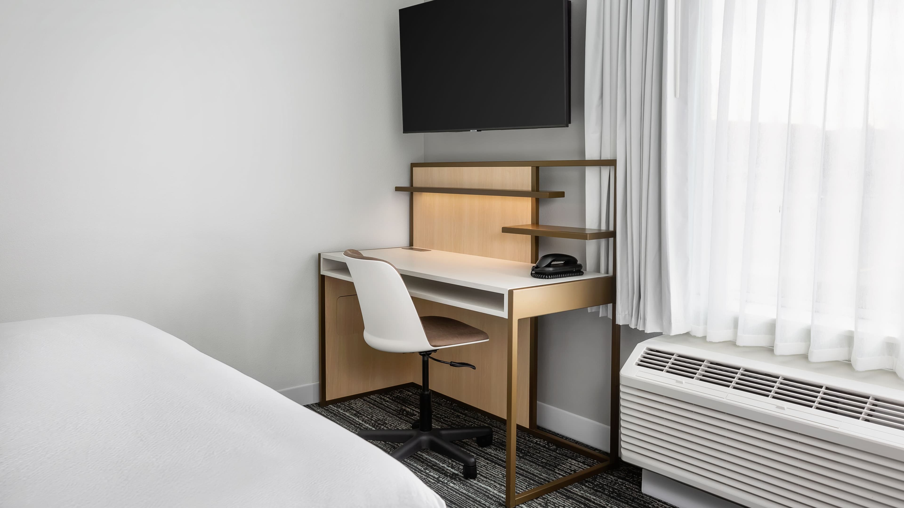 TownePlace Suites Iron Mountain — 9