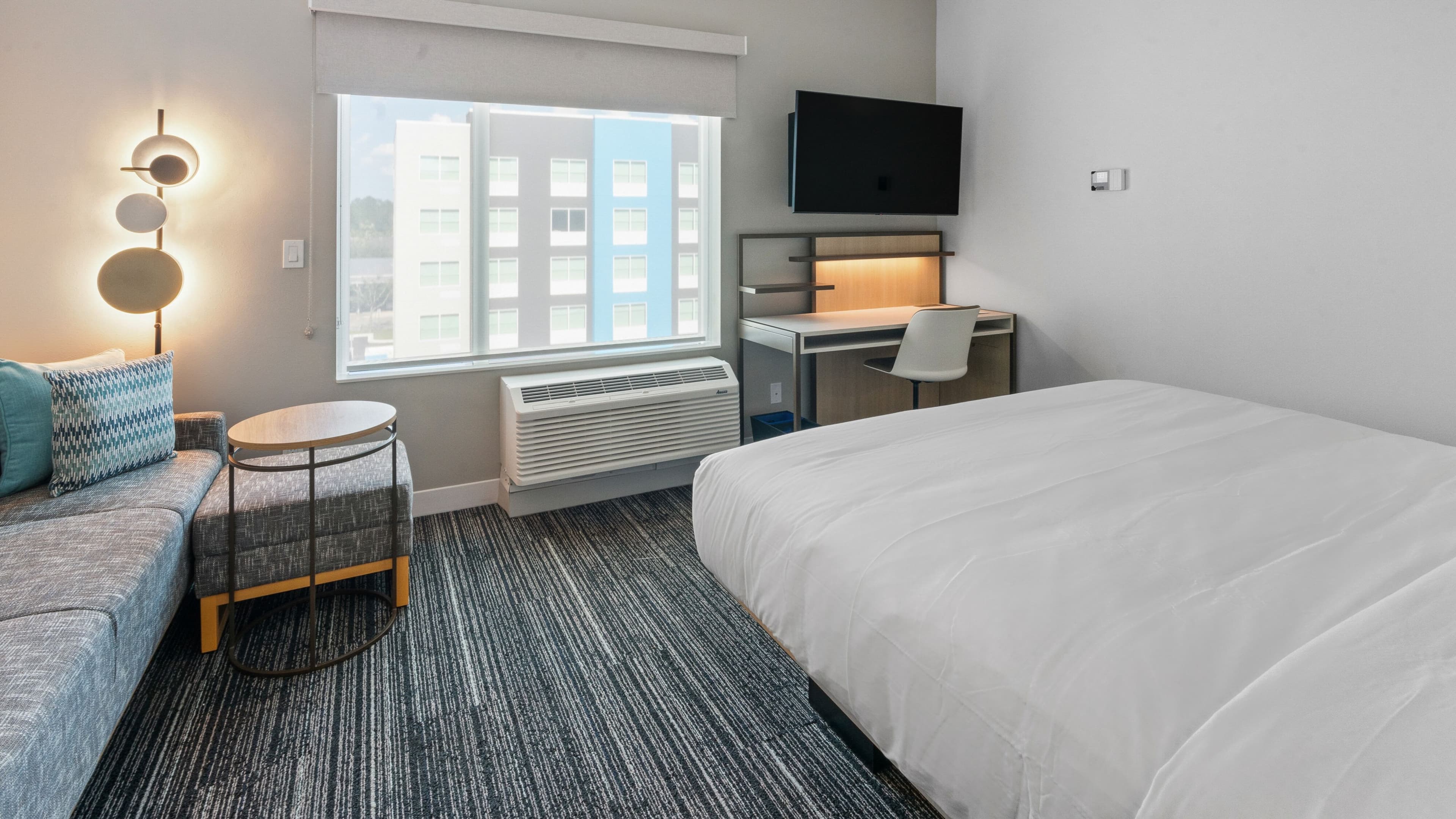 TownePlace Suites Jacksonville Airport - Image 3
