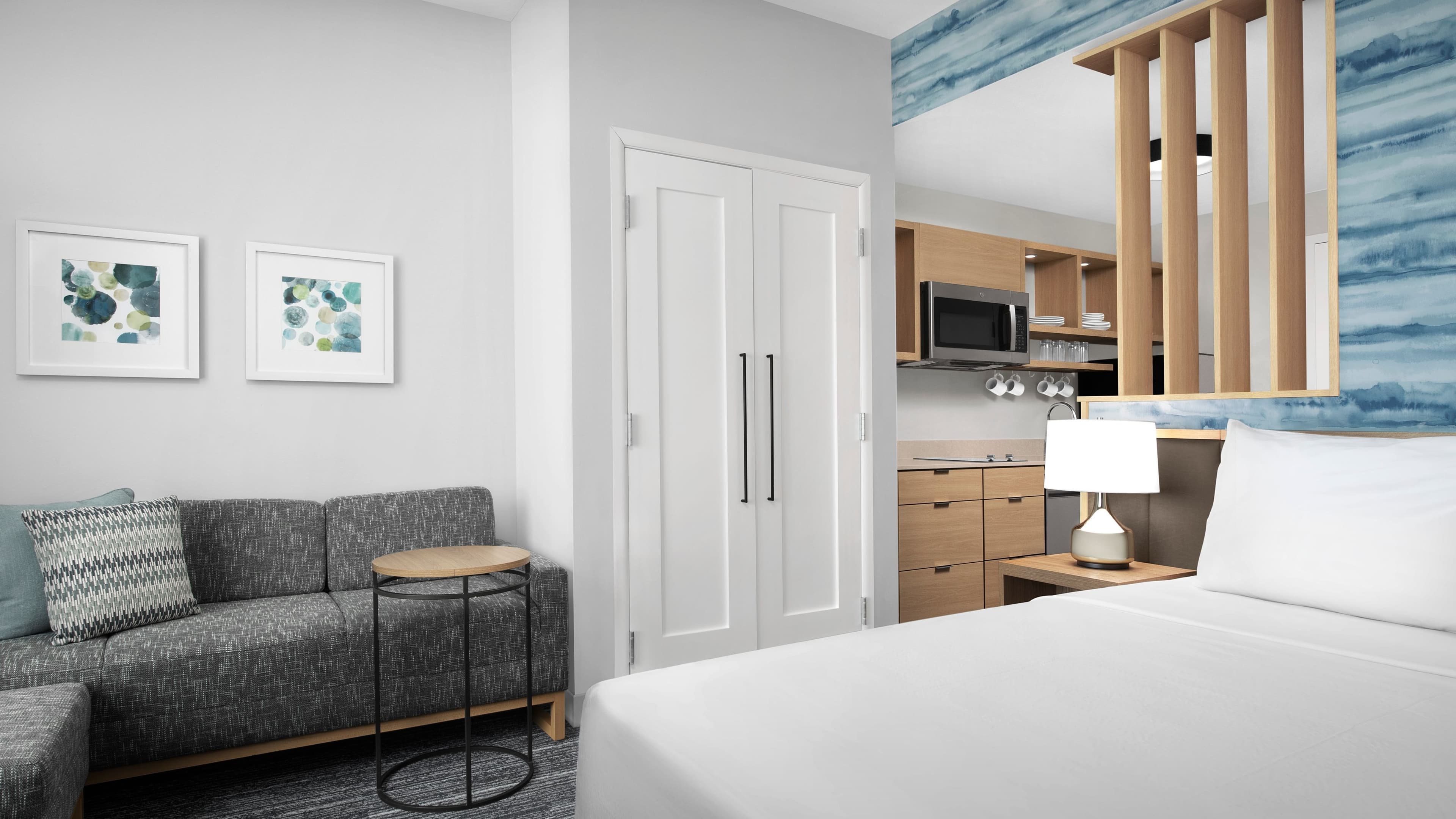 TownePlace Suites Jacksonville Airport - Image 4