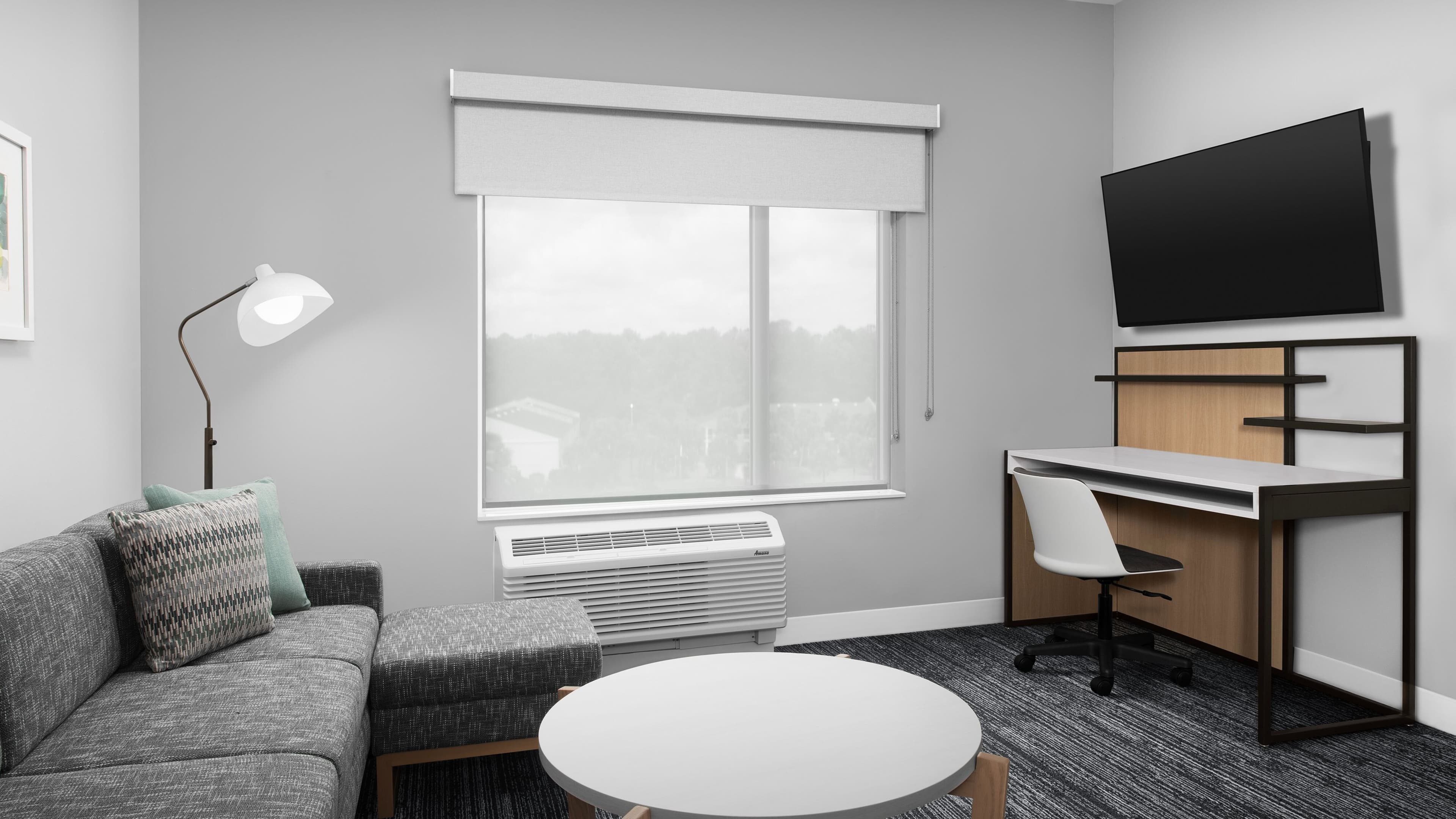 TownePlace Suites By Marriott Lake City - Image 3