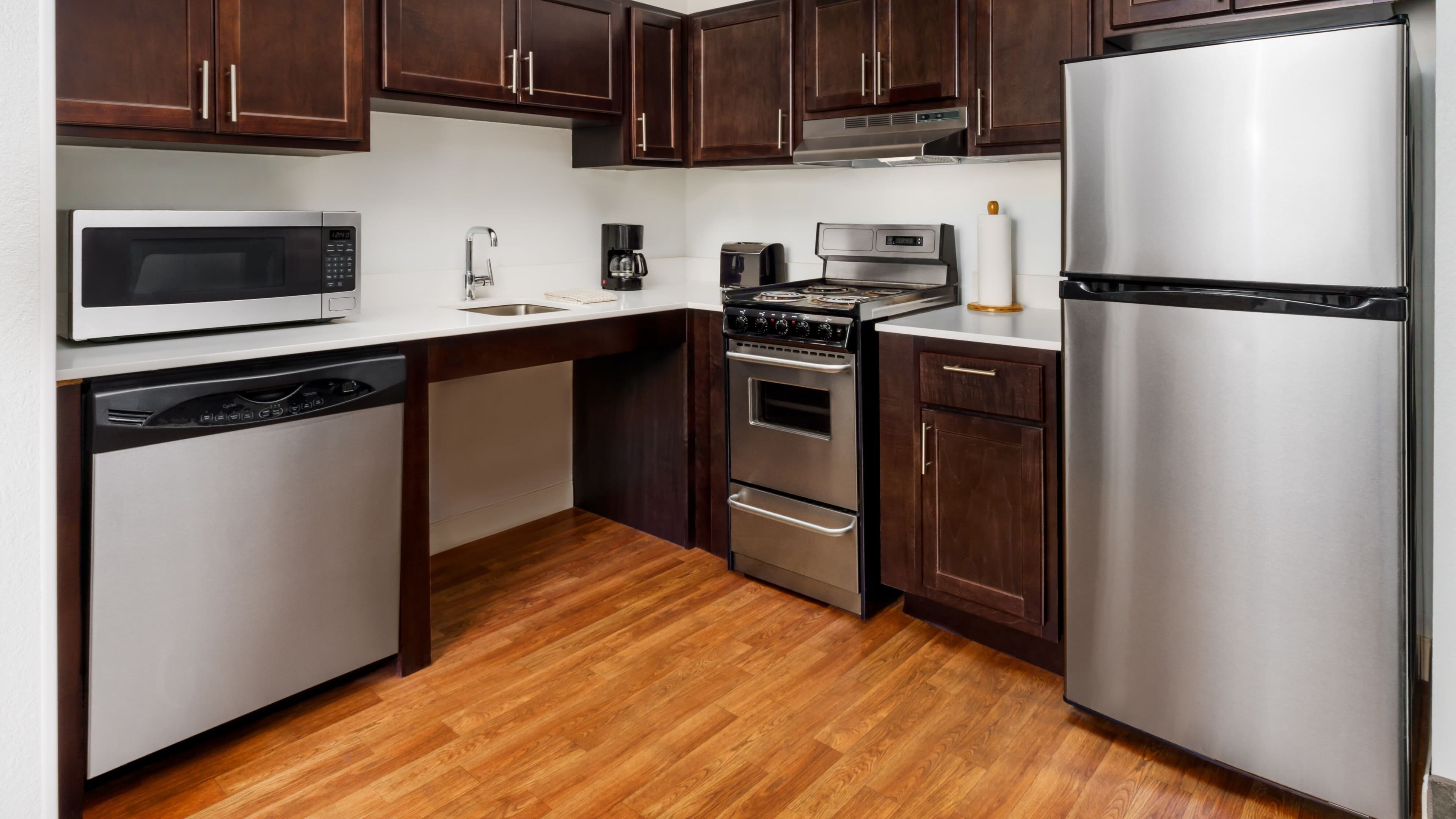 1 Bedroom Suite - Image 7