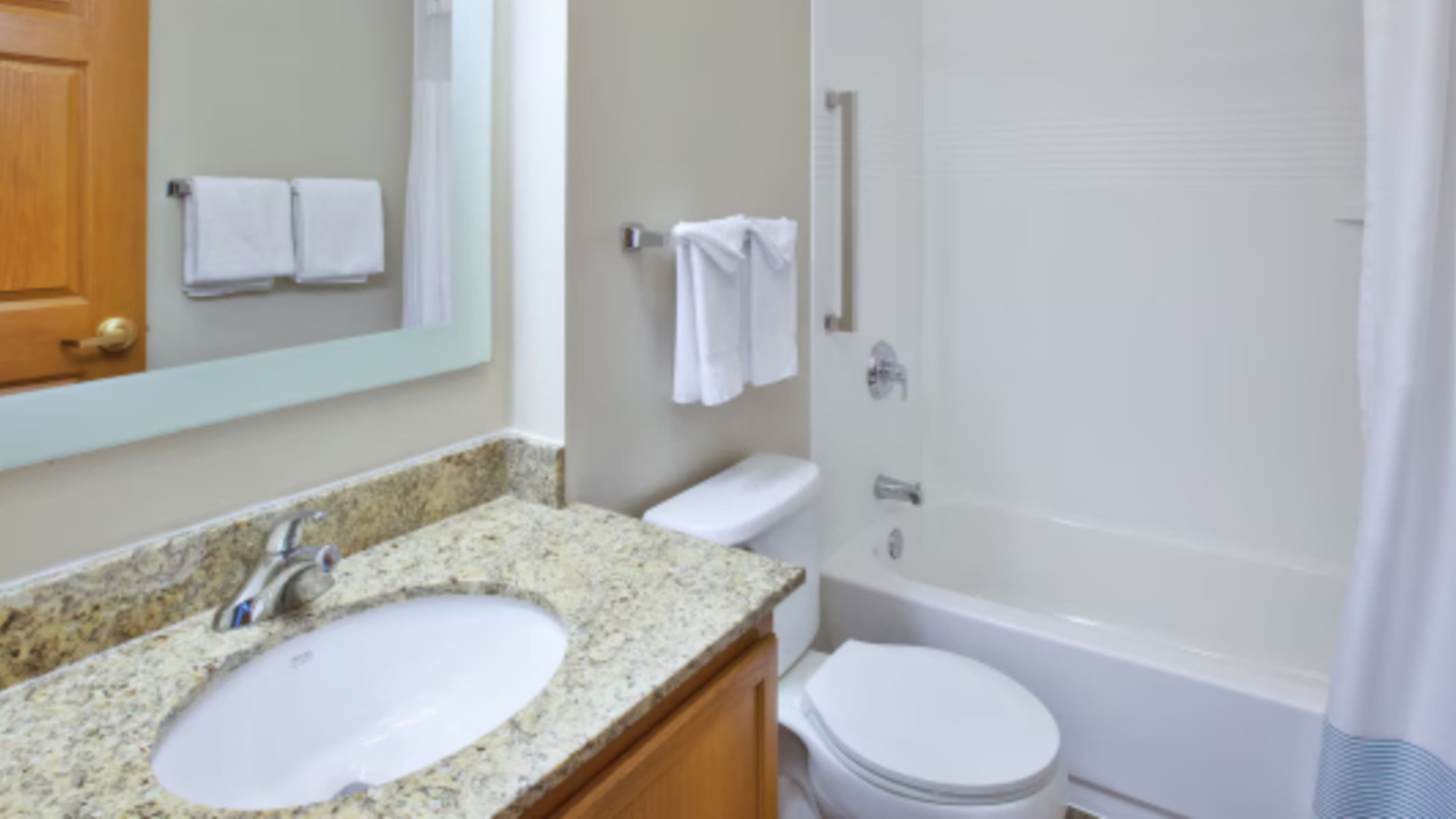 TownePlace Suites Milwaukee Brookfield - Image 4