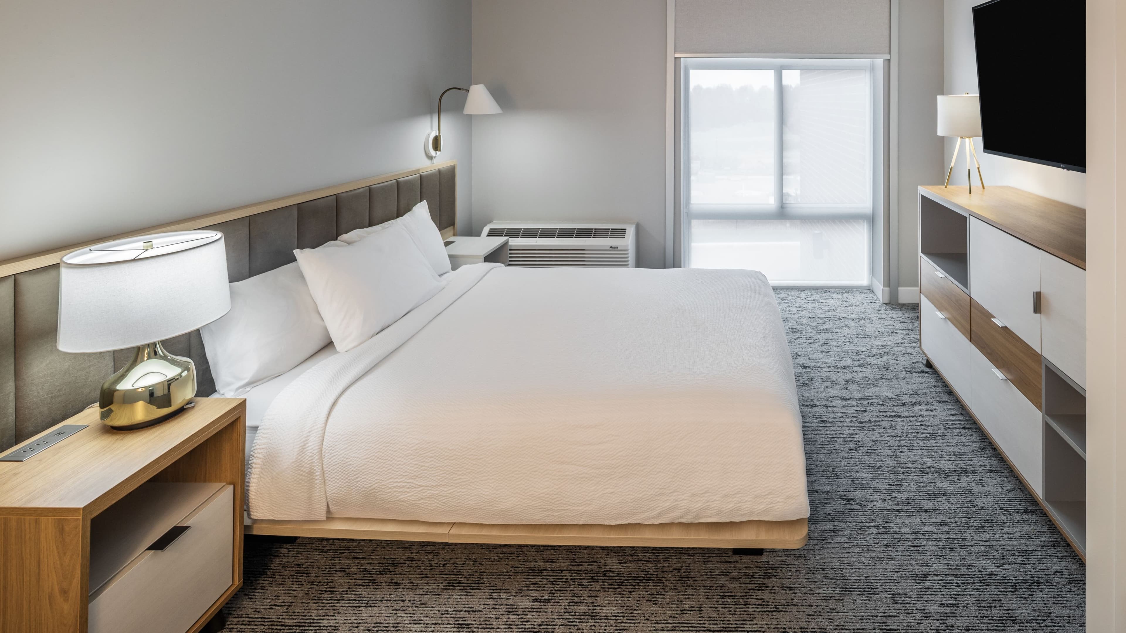 TownePlace Suites Canfield — 14