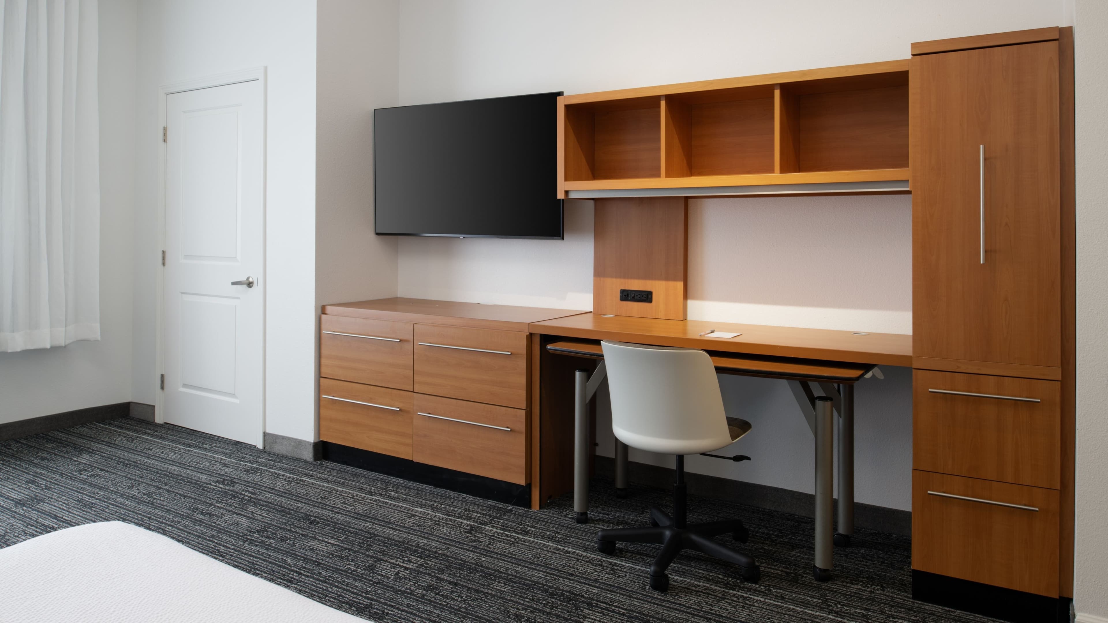TownePlace Suites Redding — 24
