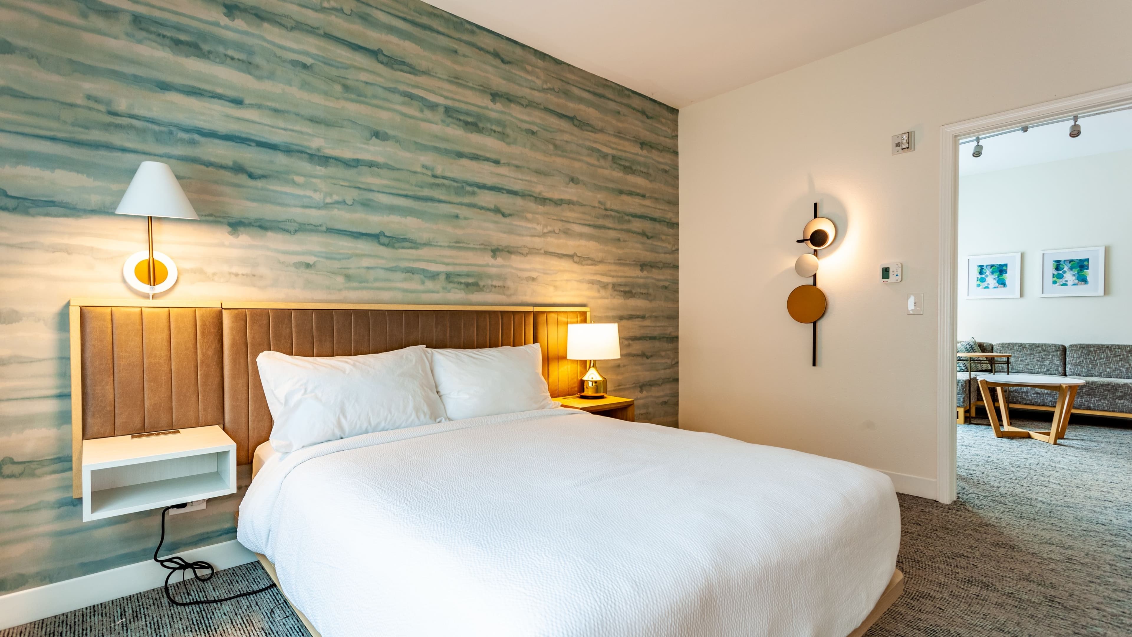 1 Bedroom Suite - Image 14