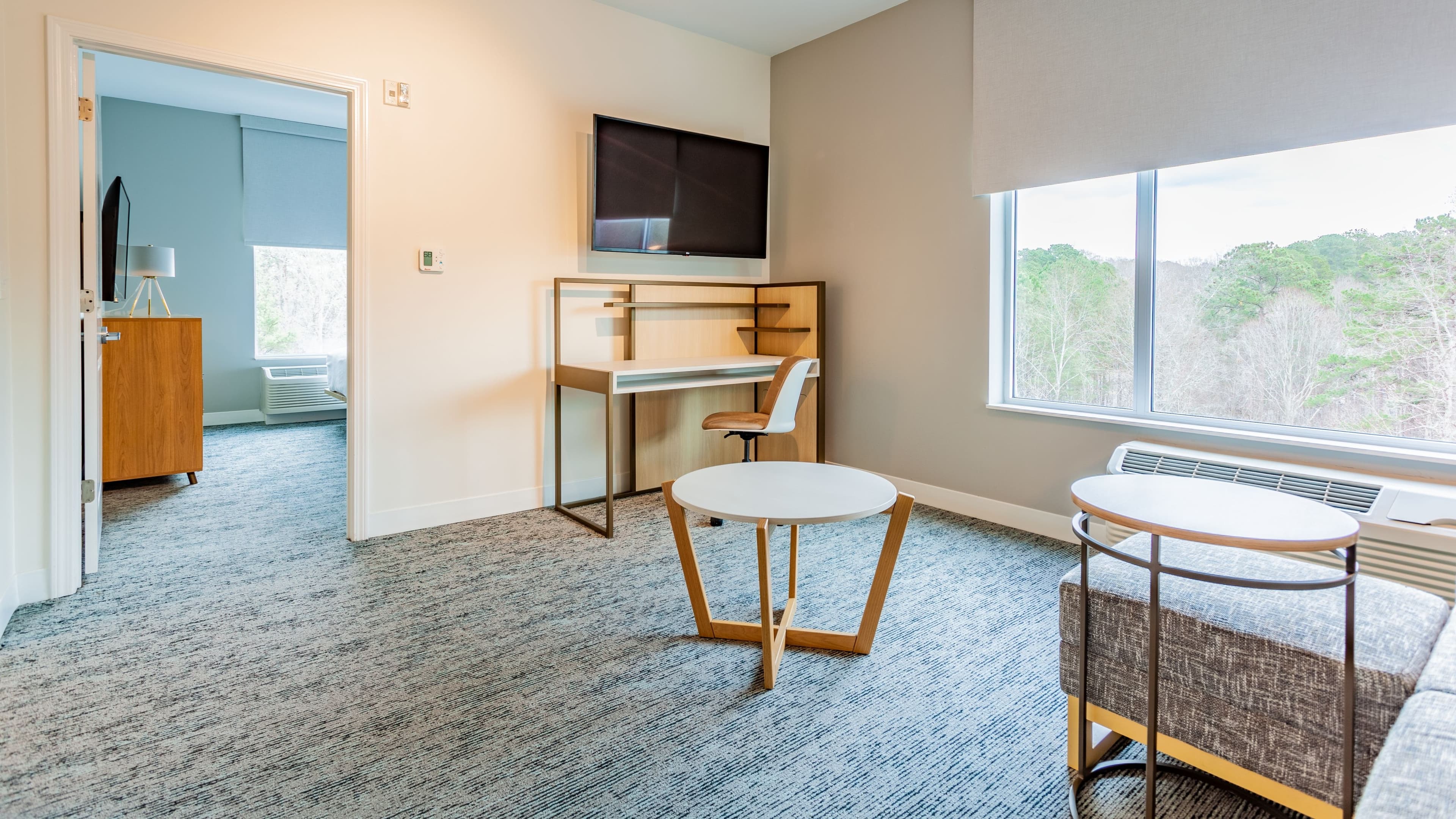 1 Bedroom Suite - Image 4