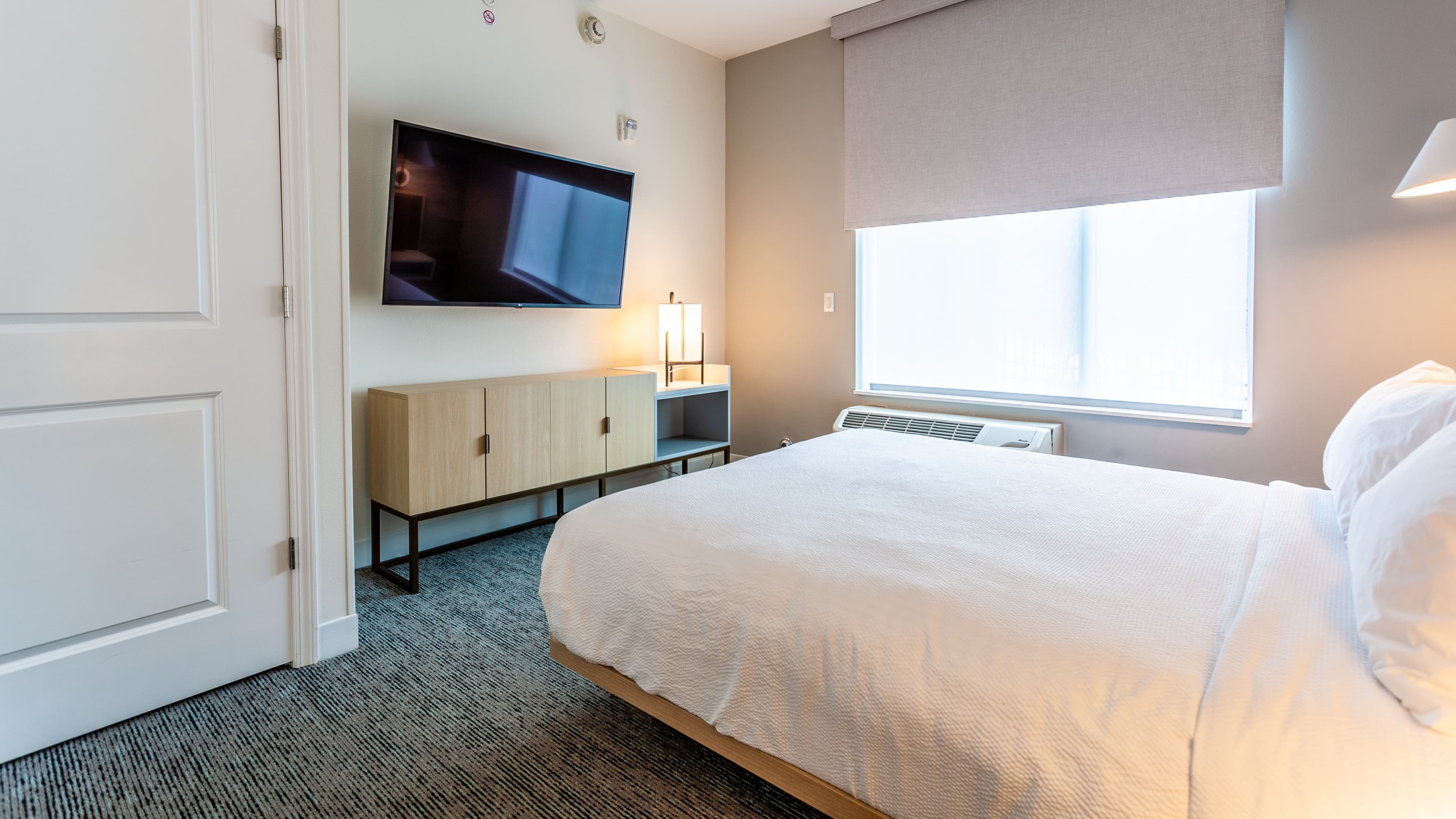 1 Bedroom Suite - Image 15