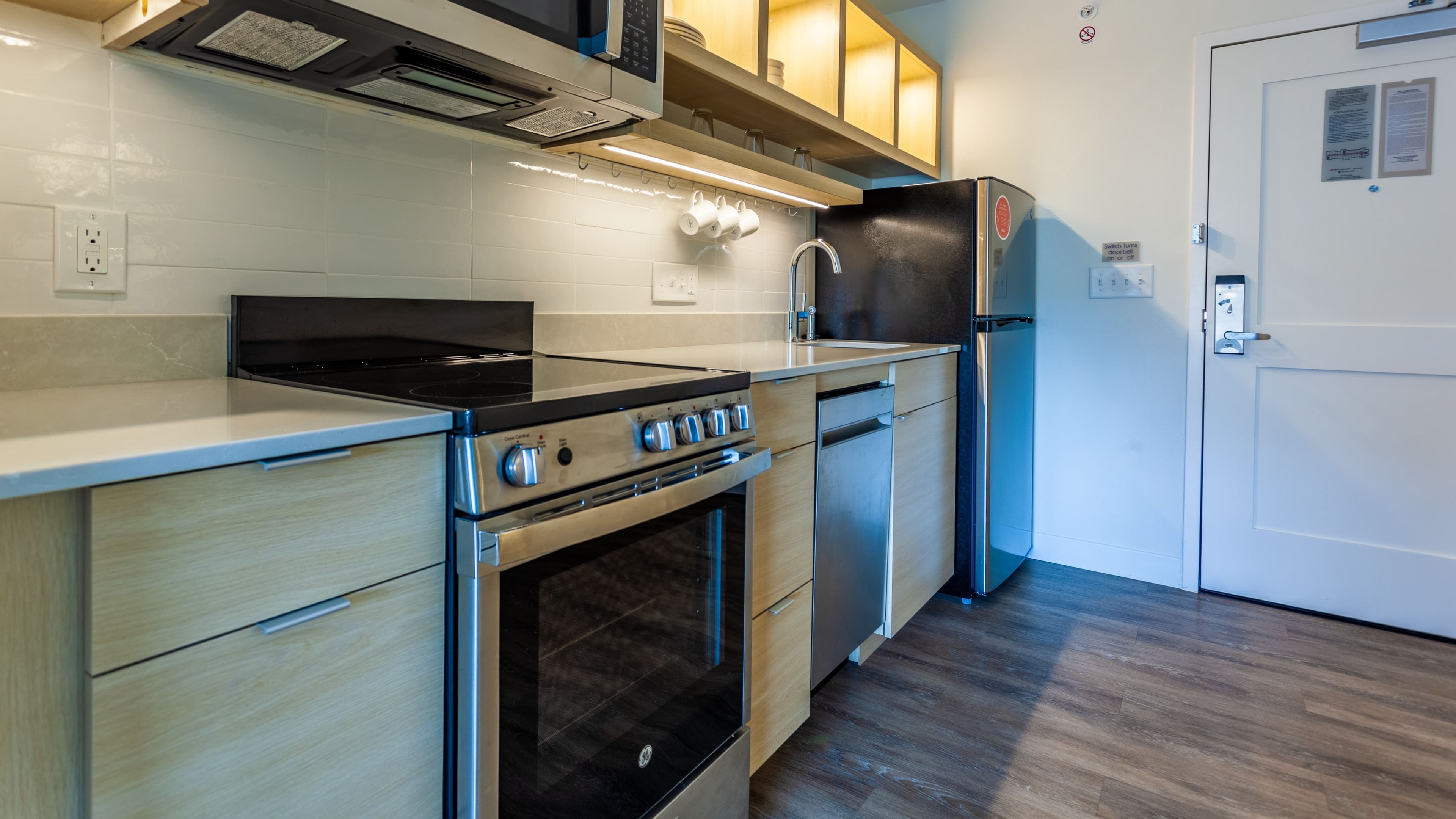1 Bedroom Suite - Image 10