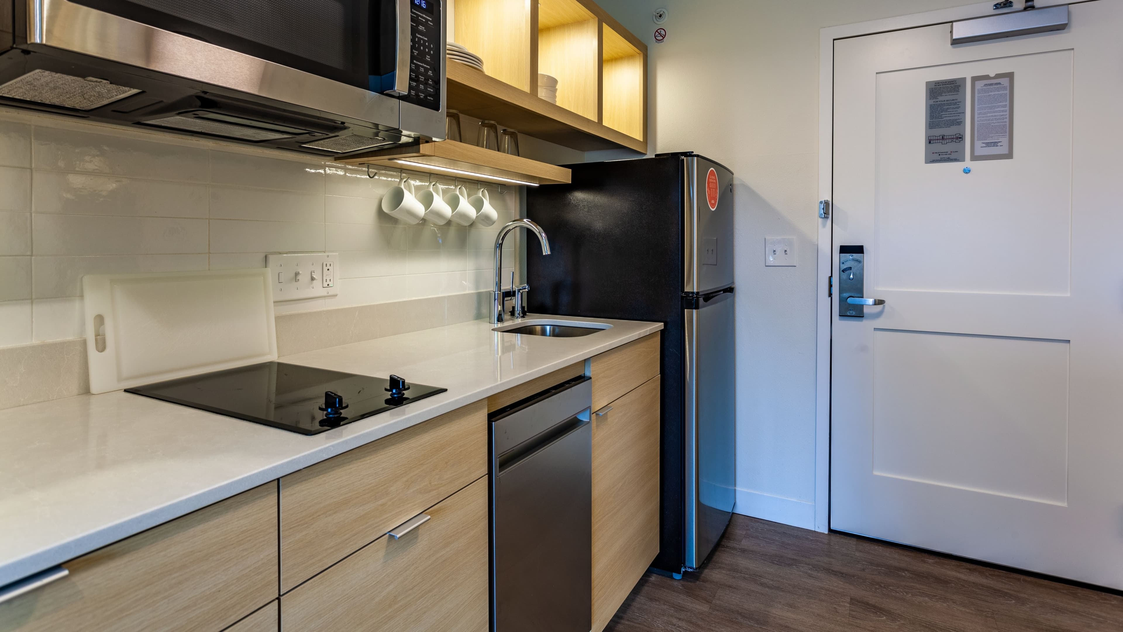1 Bedroom Suite - Image 12
