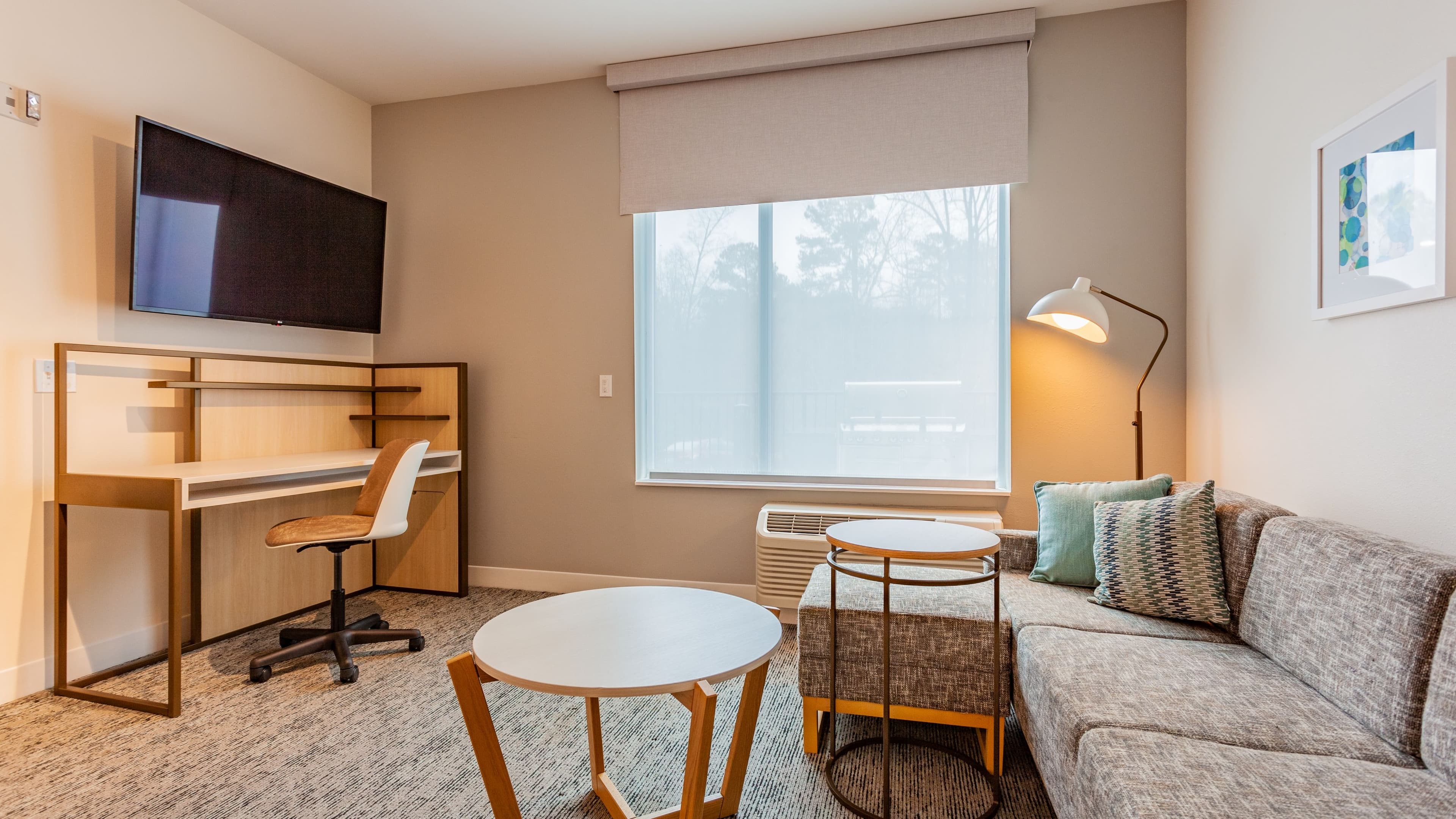 1 Bedroom Suite - Image 1